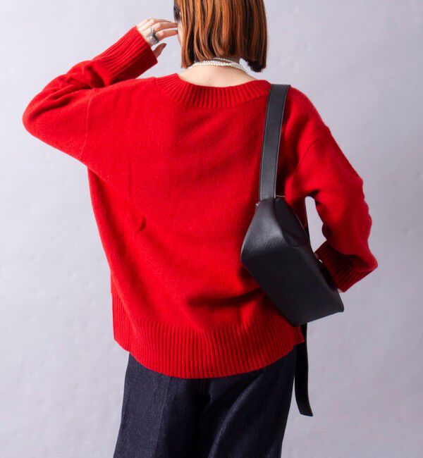 fredy emue「CASHMILE WOOL Vネックプルオーバー（ブローチ付き）」|ニット・セーター|