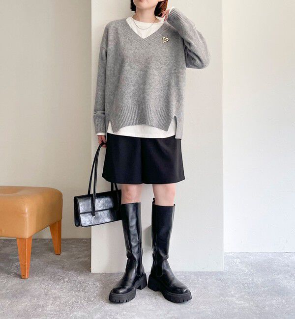 fredy emue「CASHMILE WOOL Vネックプルオーバー（ブローチ付き）」|ニット・セーター|