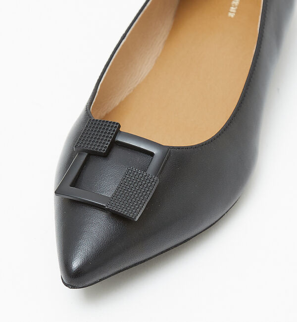 AU BANNISTER「スクエアモチーフフラットパンプス」|パンプス|