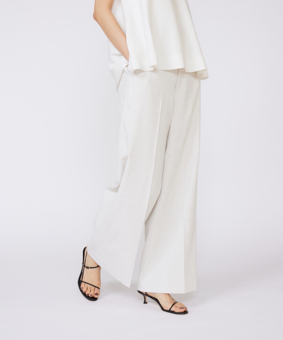 INED「《大きいサイズ》シェルタリングドライ美脚ワイドパンツ」|スラックス|ベージュ2