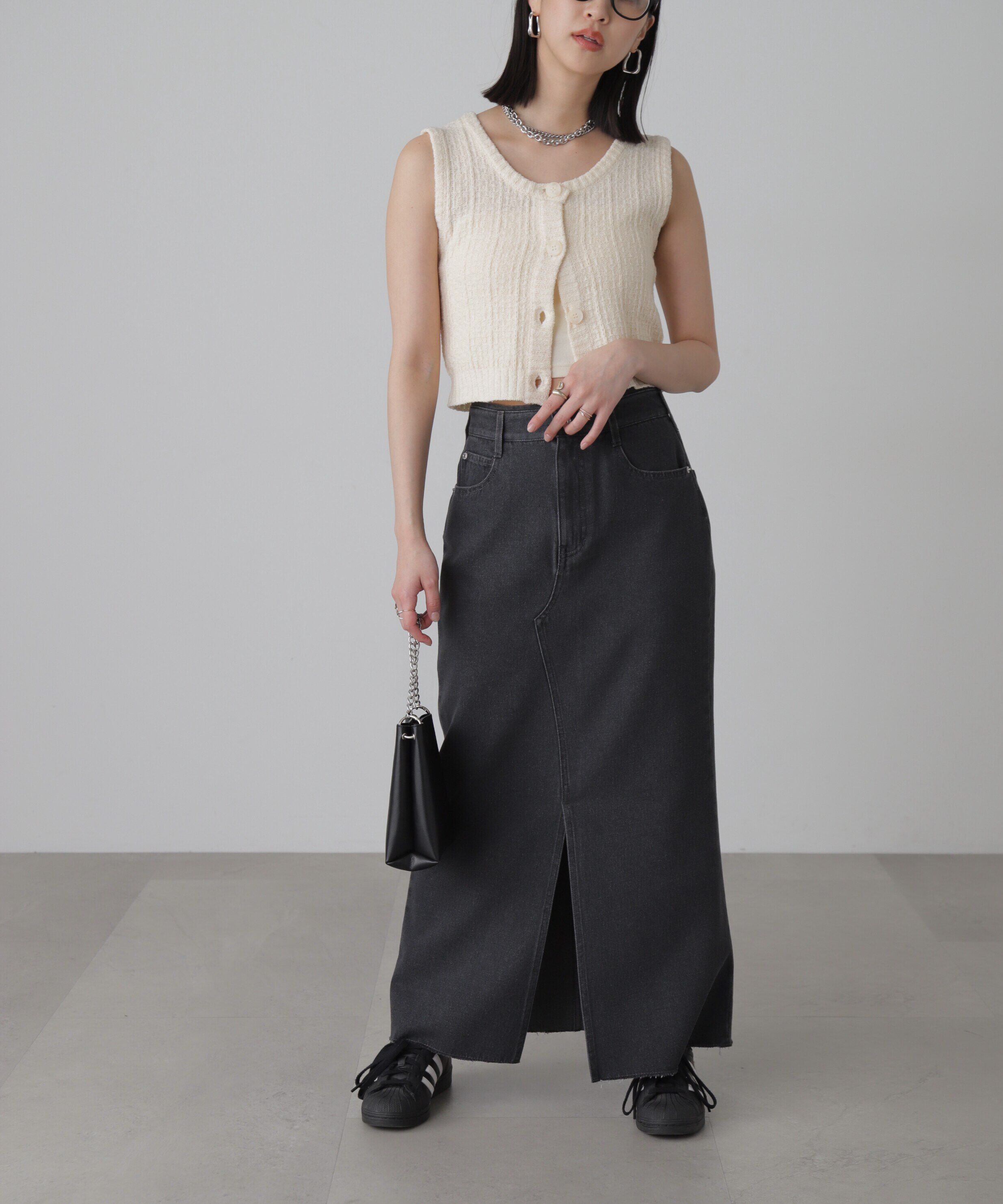  「フロントスリットナローデニムスカート」|スカート|