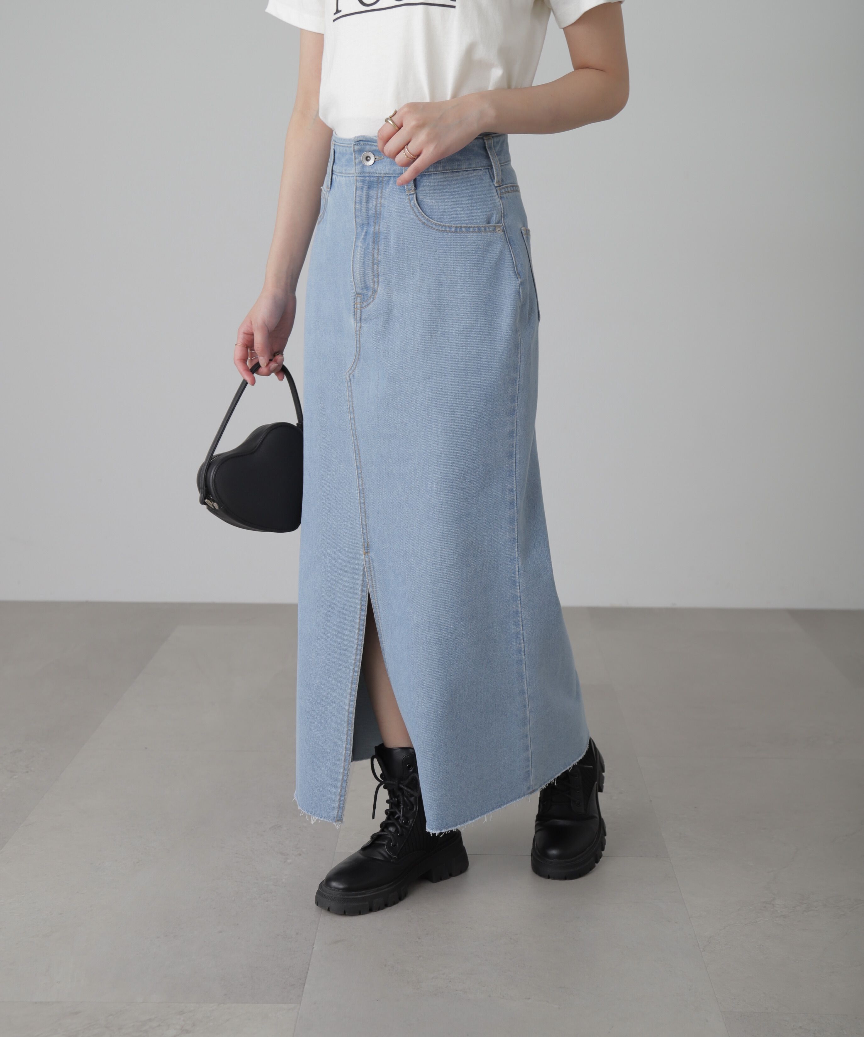  「フロントスリットナローデニムスカート」|スカート|ライトインデ 2