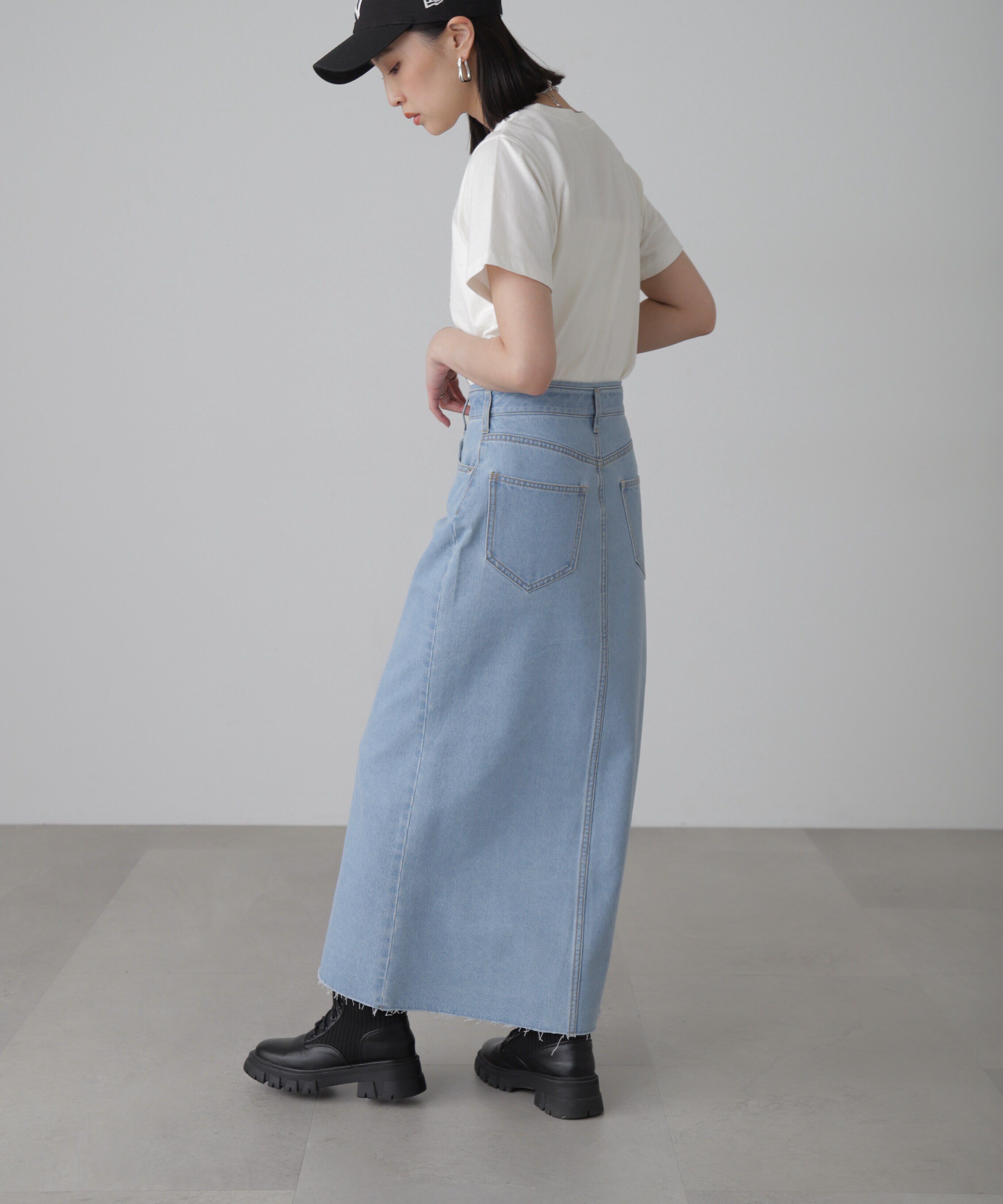  「フロントスリットナローデニムスカート」|スカート|