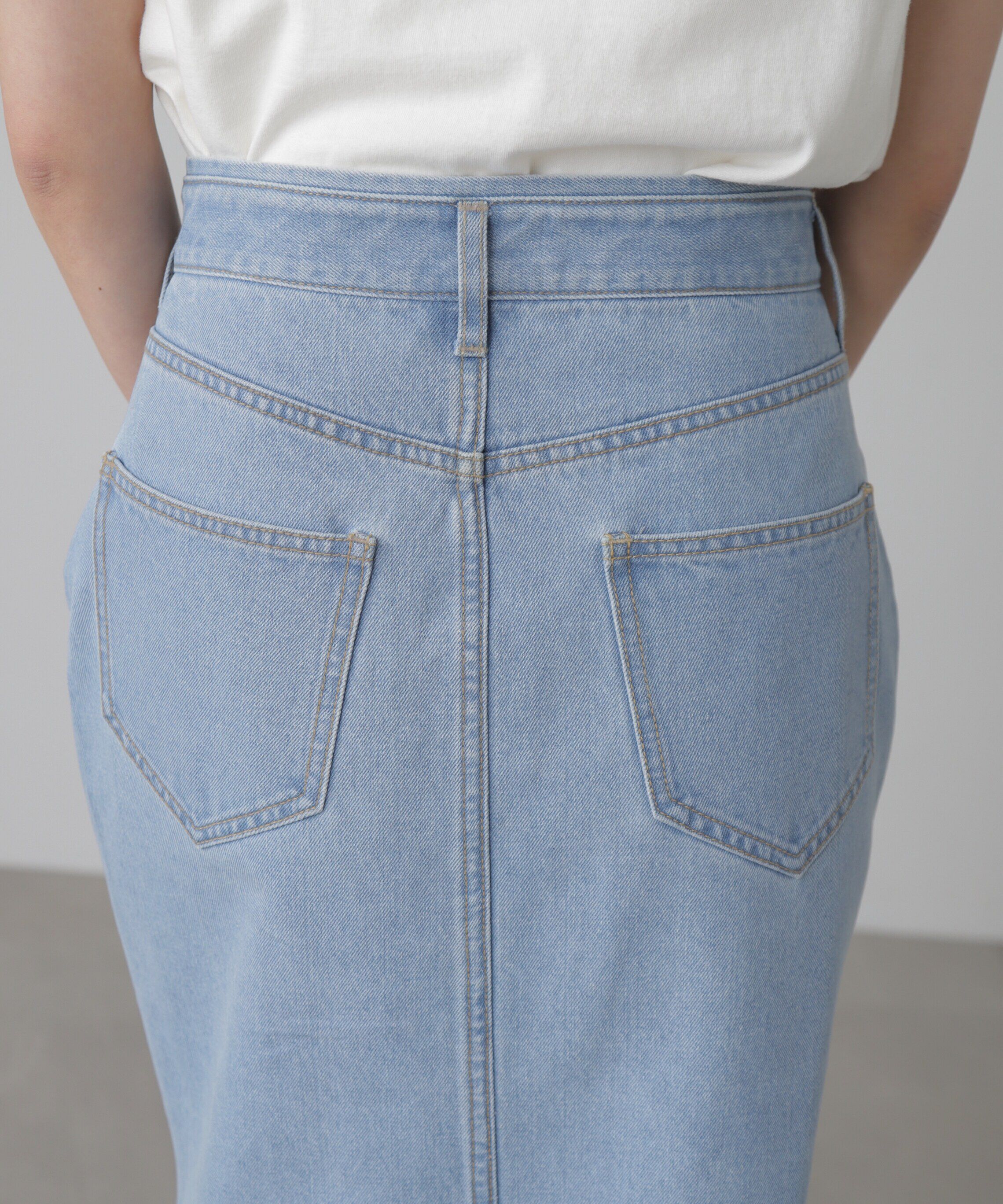  「フロントスリットナローデニムスカート」|スカート|