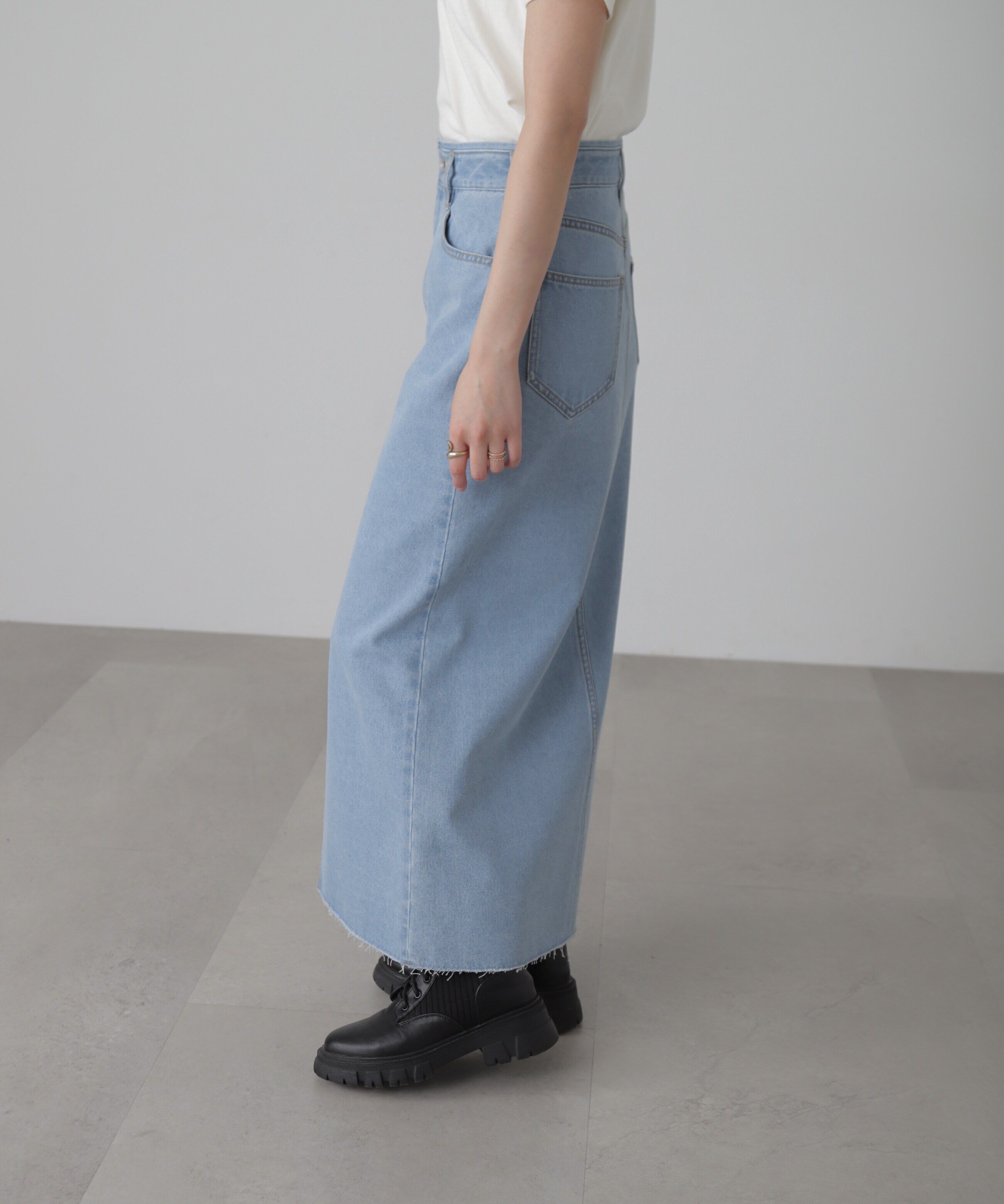  「フロントスリットナローデニムスカート」|スカート|