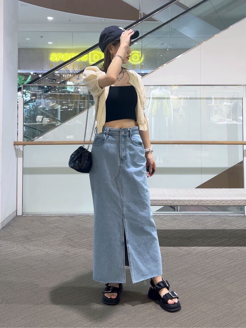  「フロントスリットナローデニムスカート」|スカート|