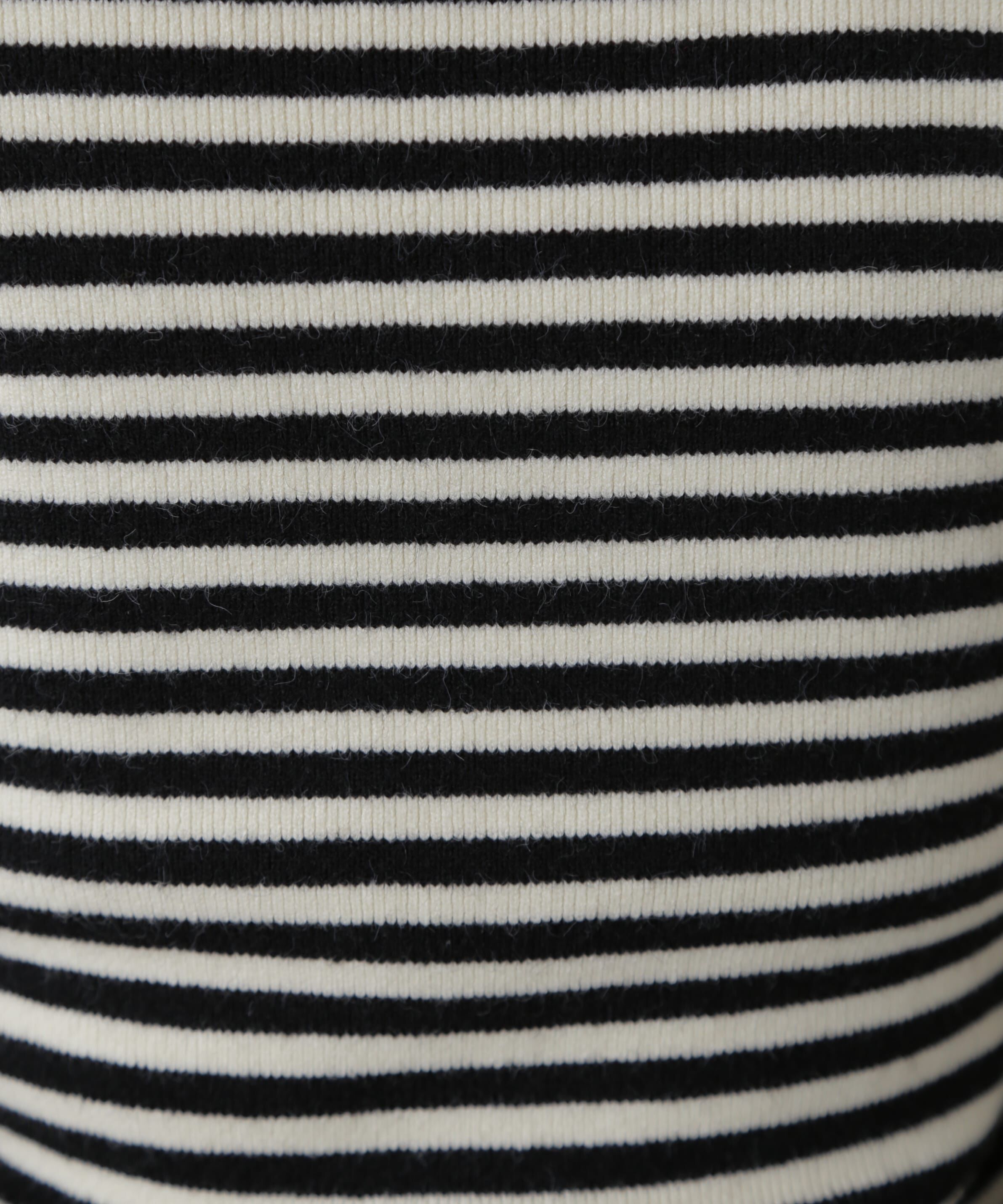  「スクエアネックコンパクトニット」|ニット・セーター|