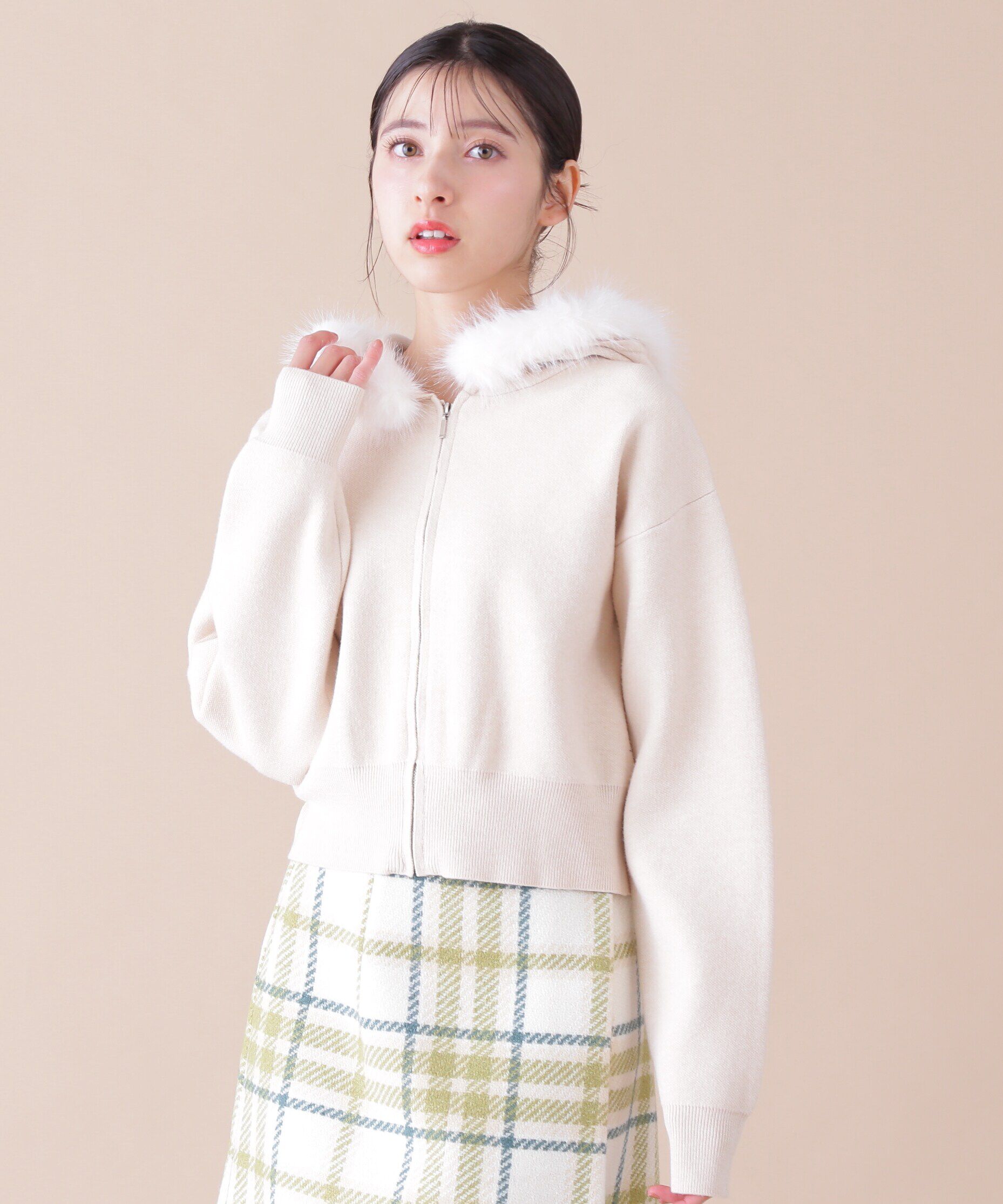  「ボリュームフェイクファーニットパーカー」|ニット・セーター|エクリュ1