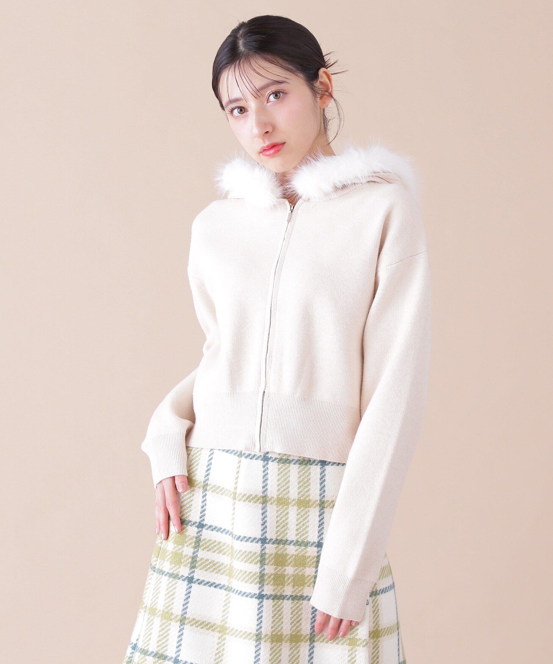  「ボリュームフェイクファーニットパーカー」|ニット・セーター|