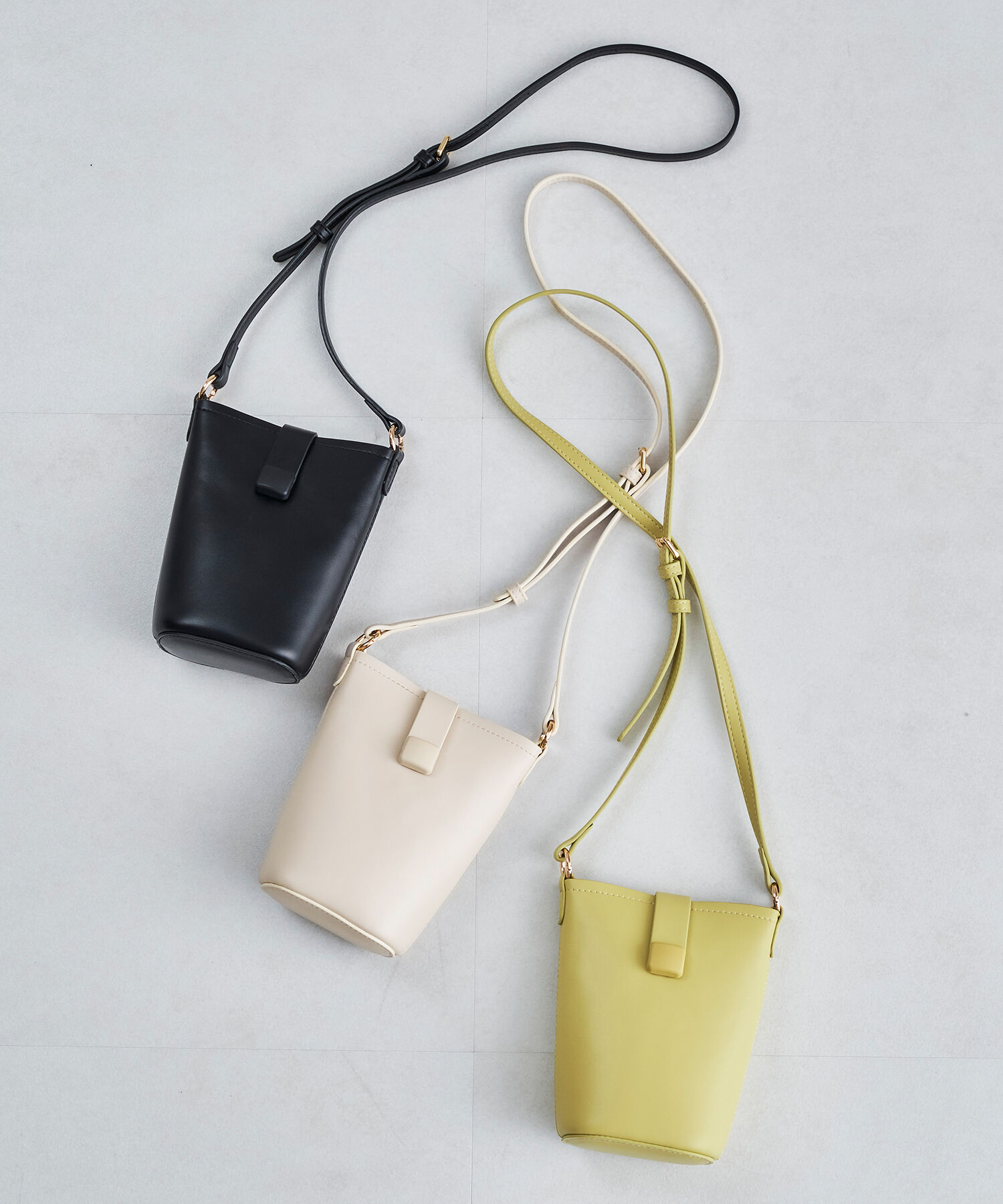 ORiental TRaffic「【BAG】フラップ付きショルダーポーチ/BA-231 ポーチ バッグ　普段使い お出掛け 旅行 カジュアル」|ショルダー・メッセンジャー|BLACK