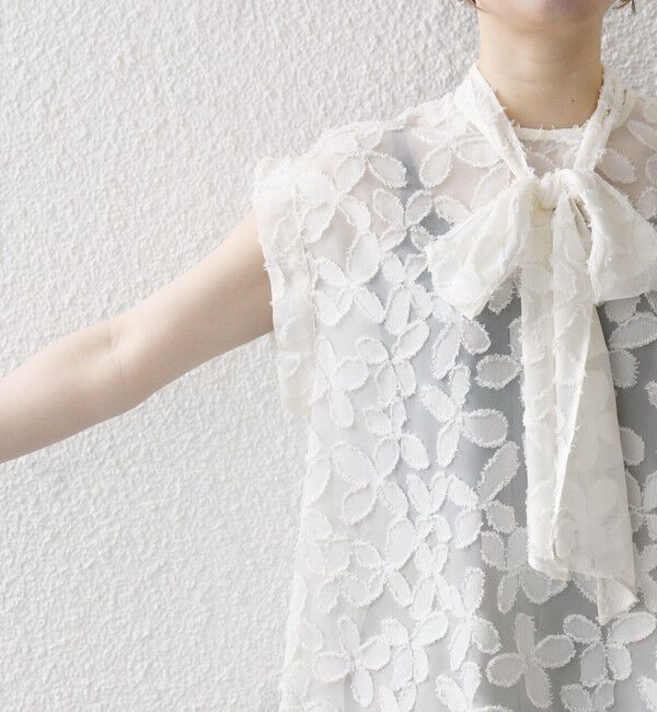 SHIPS any「SHIPS any:〈手洗い可能〉シアー フラワー ジャカード ボウタイ フレンチ ブラウス」|シャツ・ブラウス|