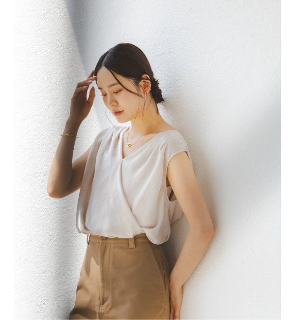 NOBLE「《追加》【洗える】ミューズサテンギャザーボリュームブラウス」|シャツ・ブラウス|
