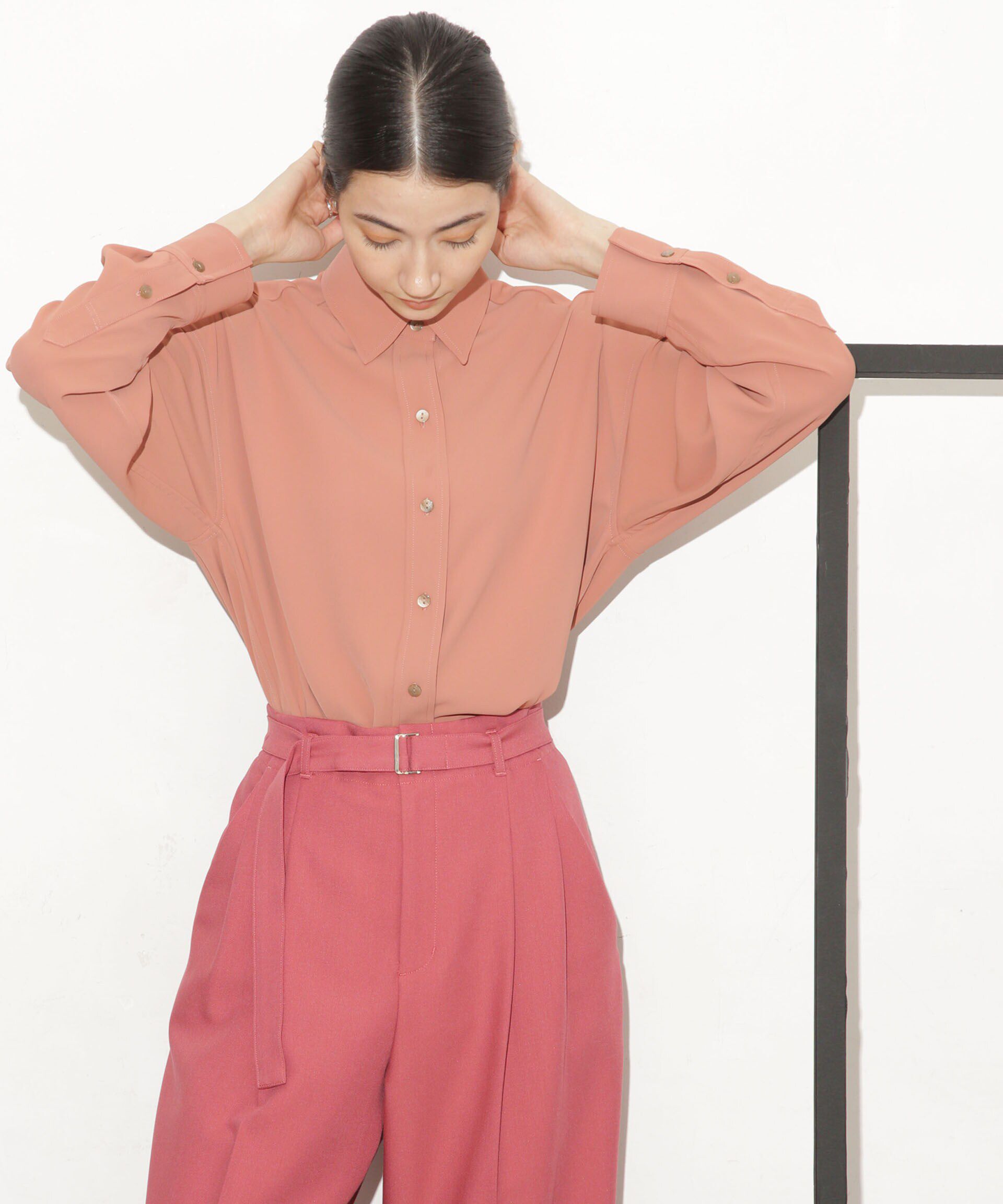 nano･universe「バッククロスドレープシャツ」|シャツ・ブラウス|