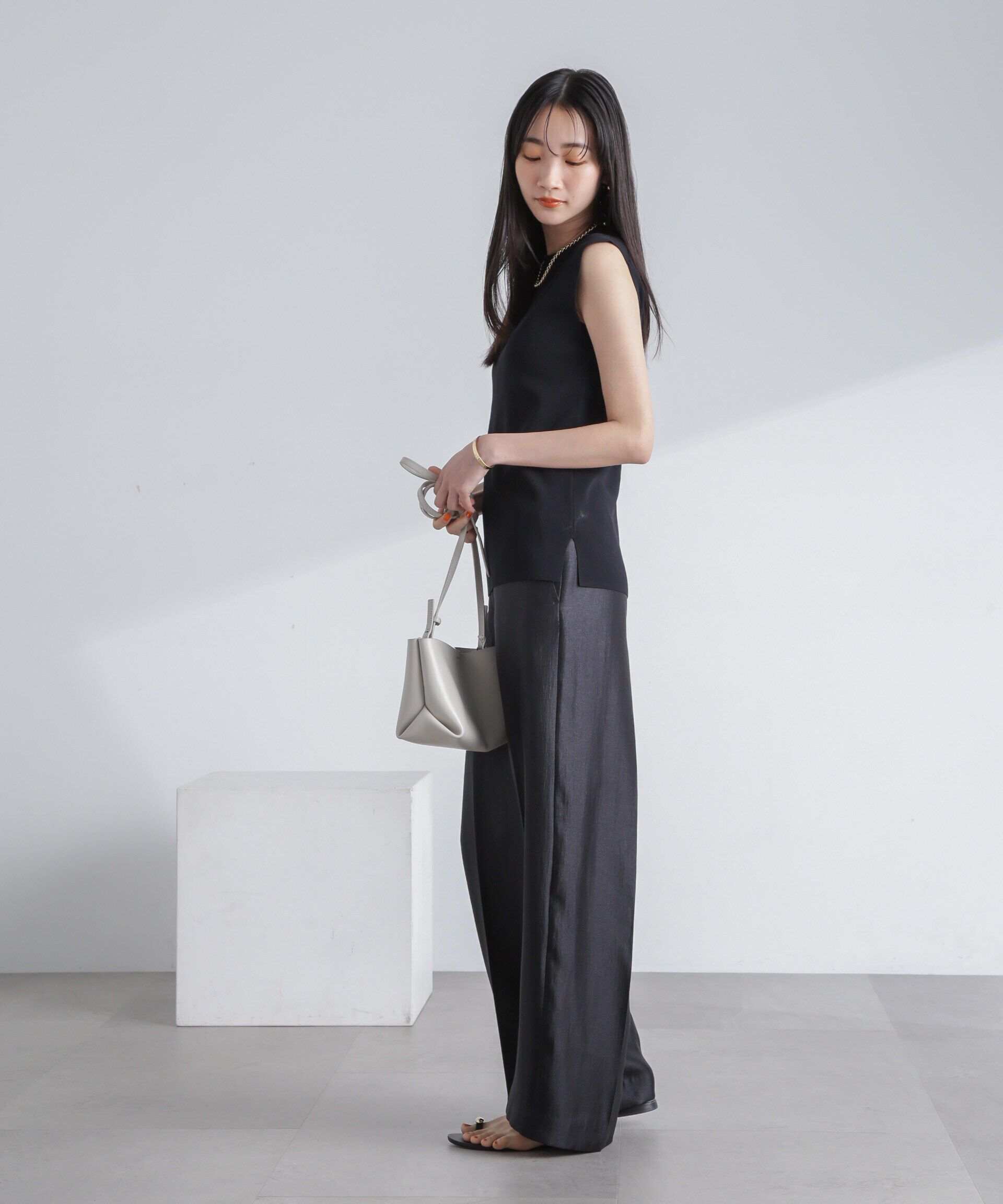 nano･universe「<追加生産>シャイニーサテンイージーパンツ」|チノ|