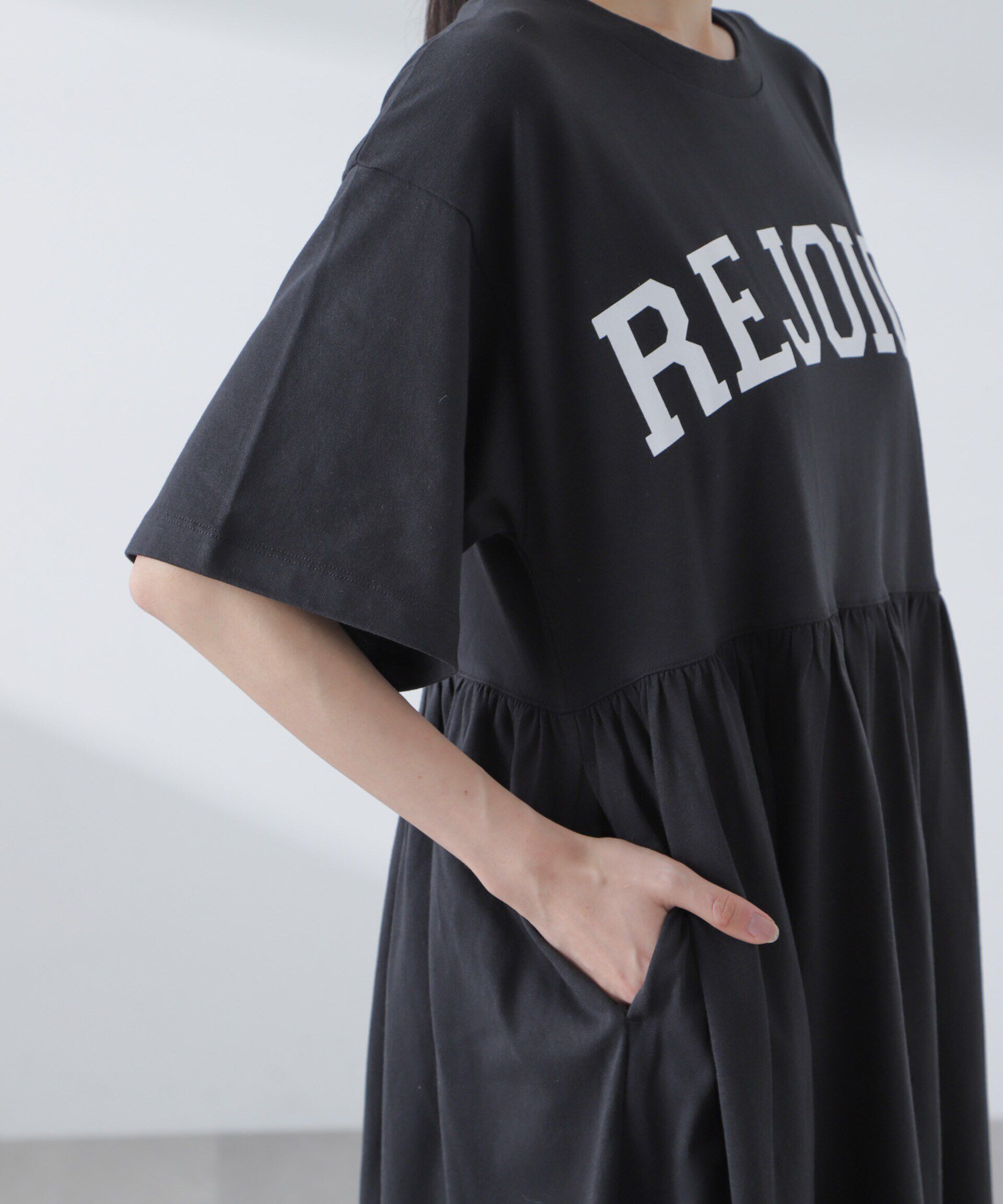 nano･universe「ギャザー切り替えロゴカットワンピース」|ワンピース|