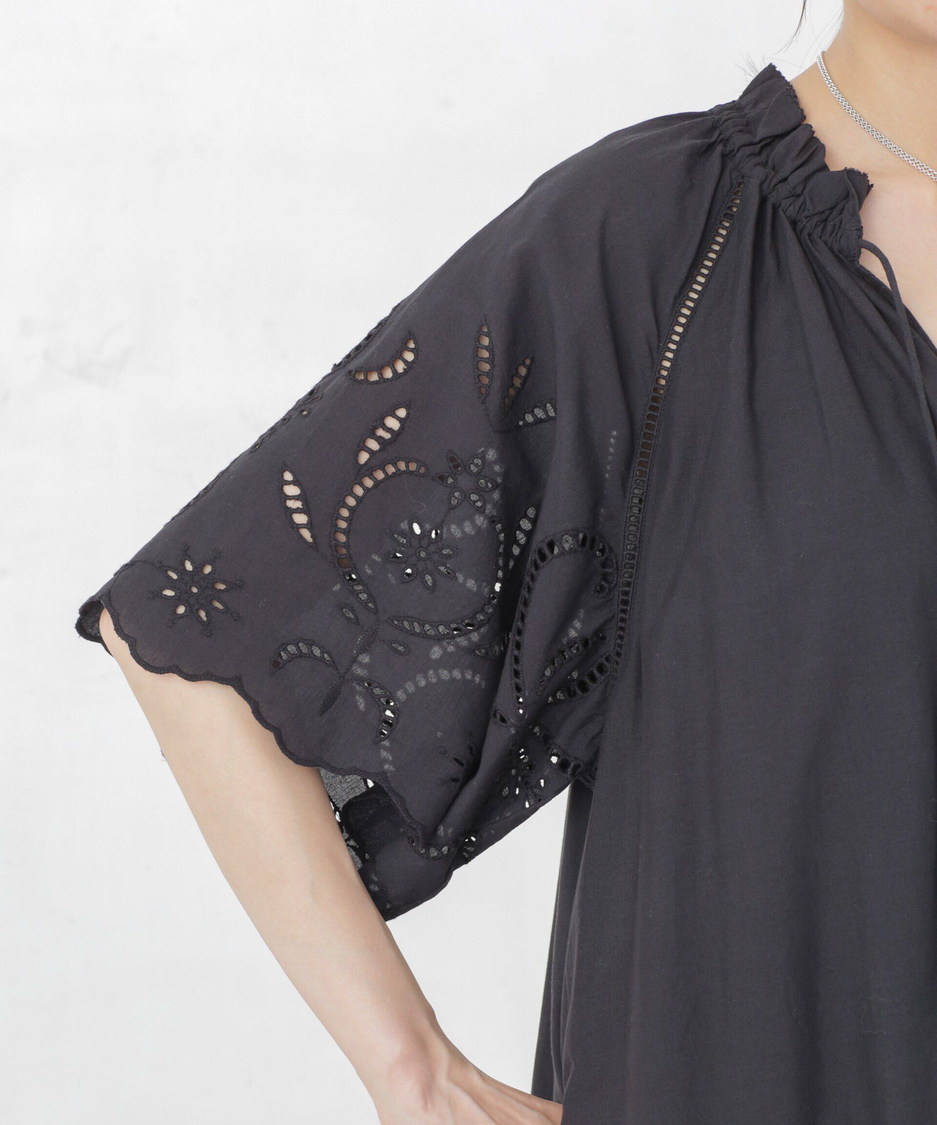 nano･universe「インドシフリー刺繍ワンピース」|ワンピース|