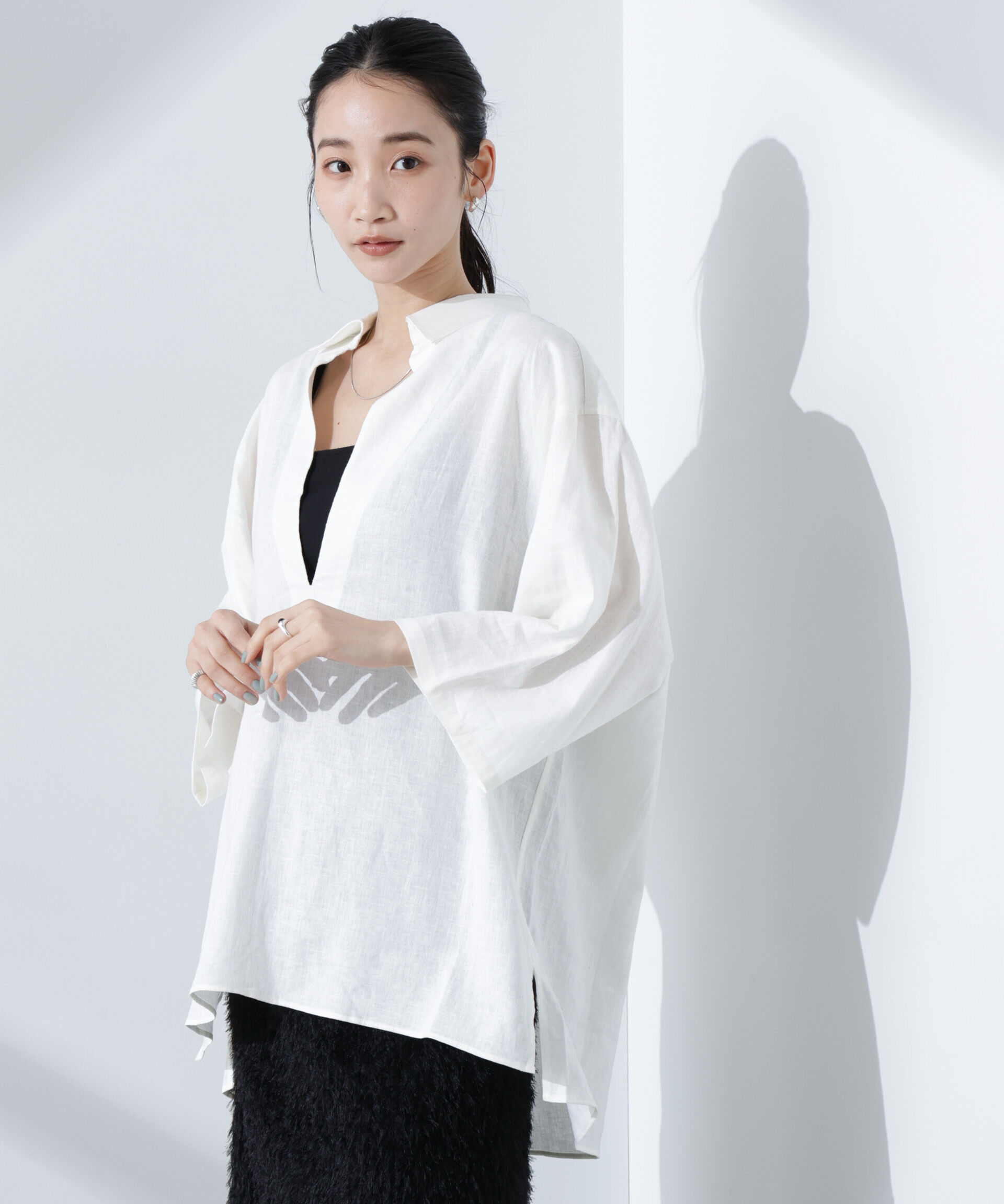 nano･universe「Anti Smell Linen プルオーバーVネックシャツ」|シャツ・ブラウス|ホワイト