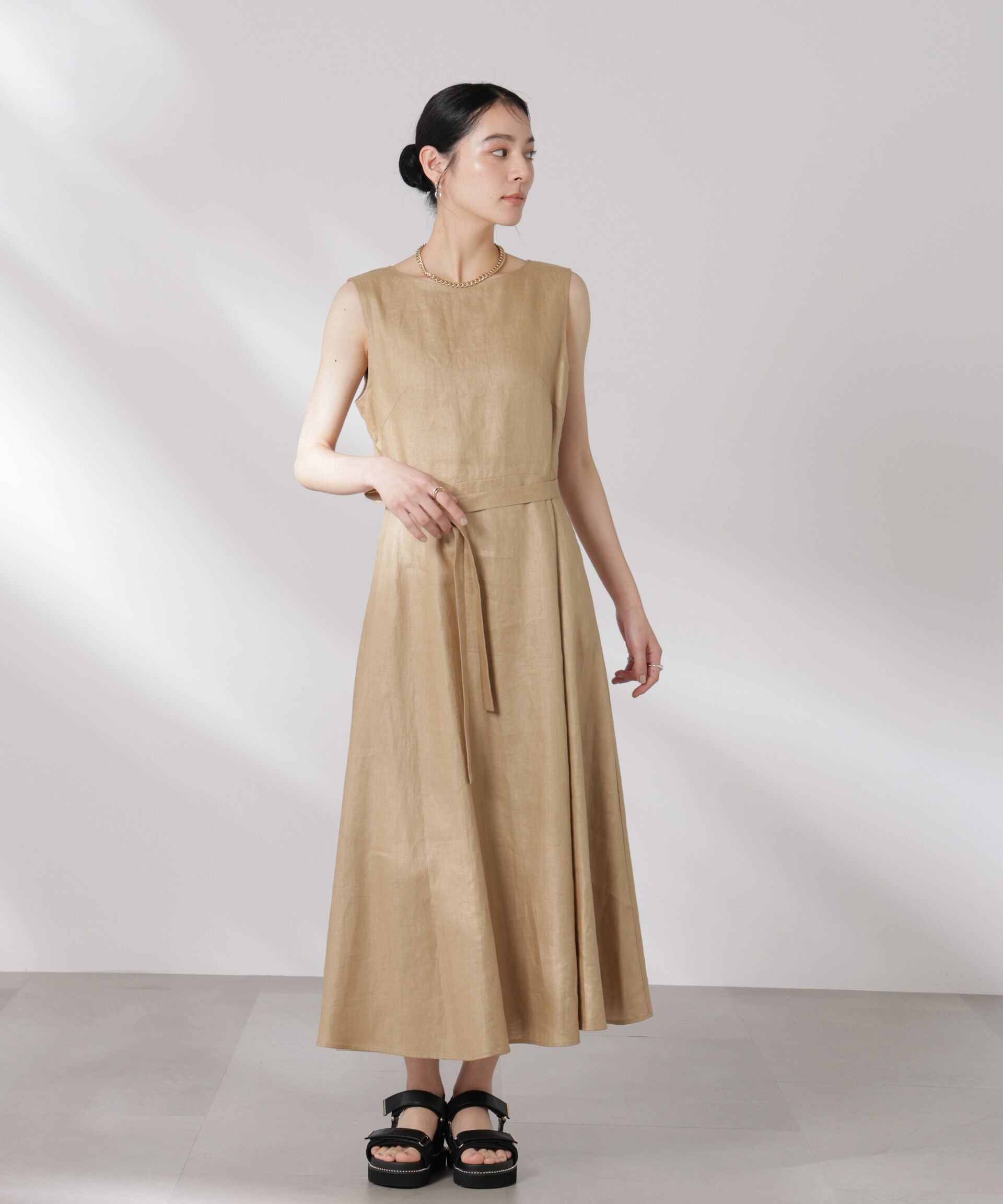 nano･universe「ヨーロピアンフラックス Aラインノースリーブワンピース」|ワンピース|