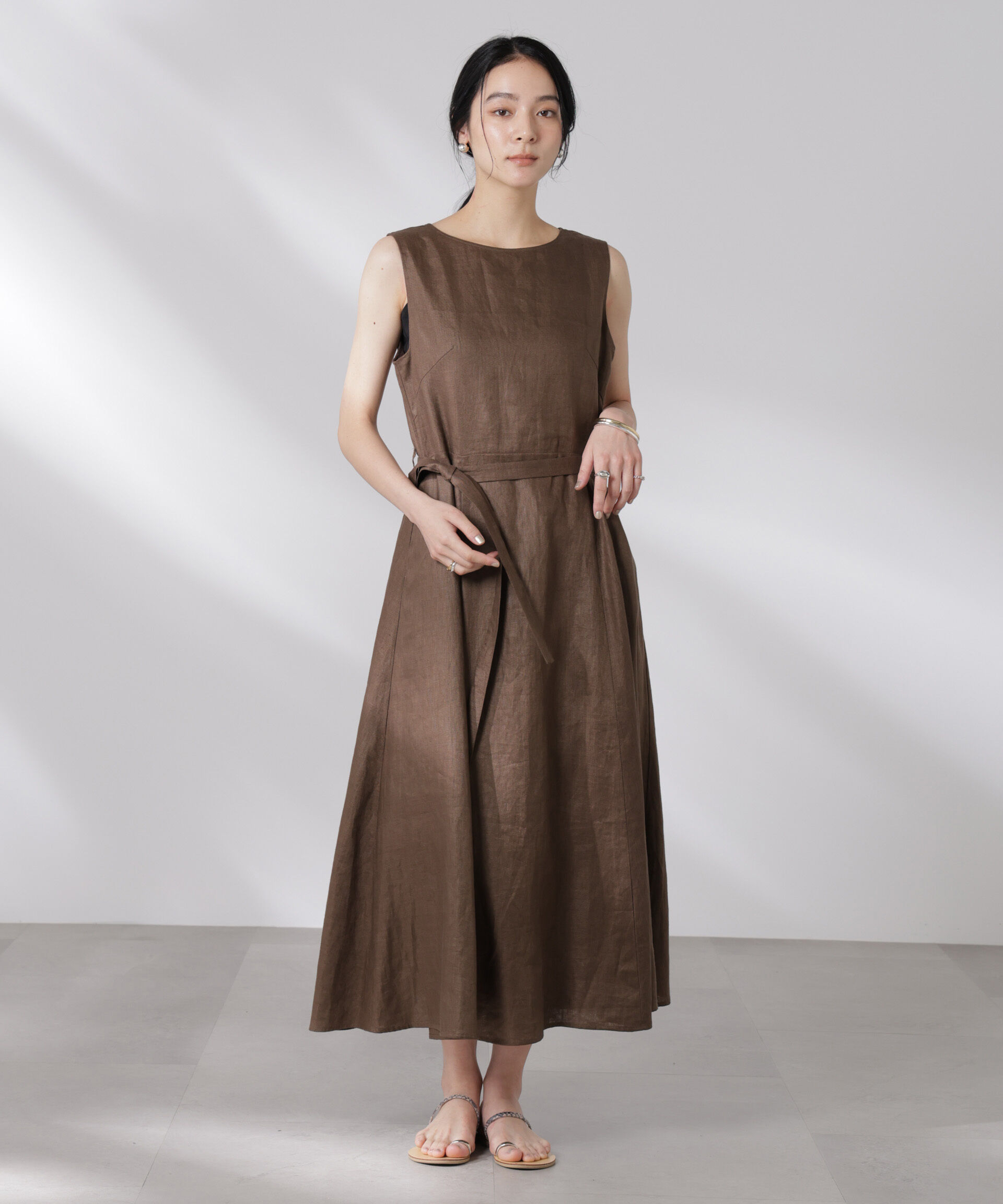 nano･universe「ヨーロピアンフラックス Aラインノースリーブワンピース」|ワンピース|