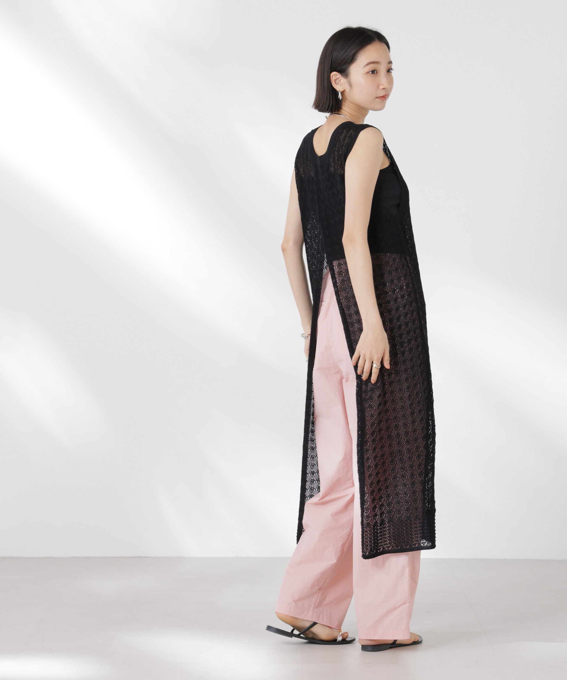 nano･universe「前後2wayダイヤ透かし柄ノースリーブニットワンピース」|ワンピース|