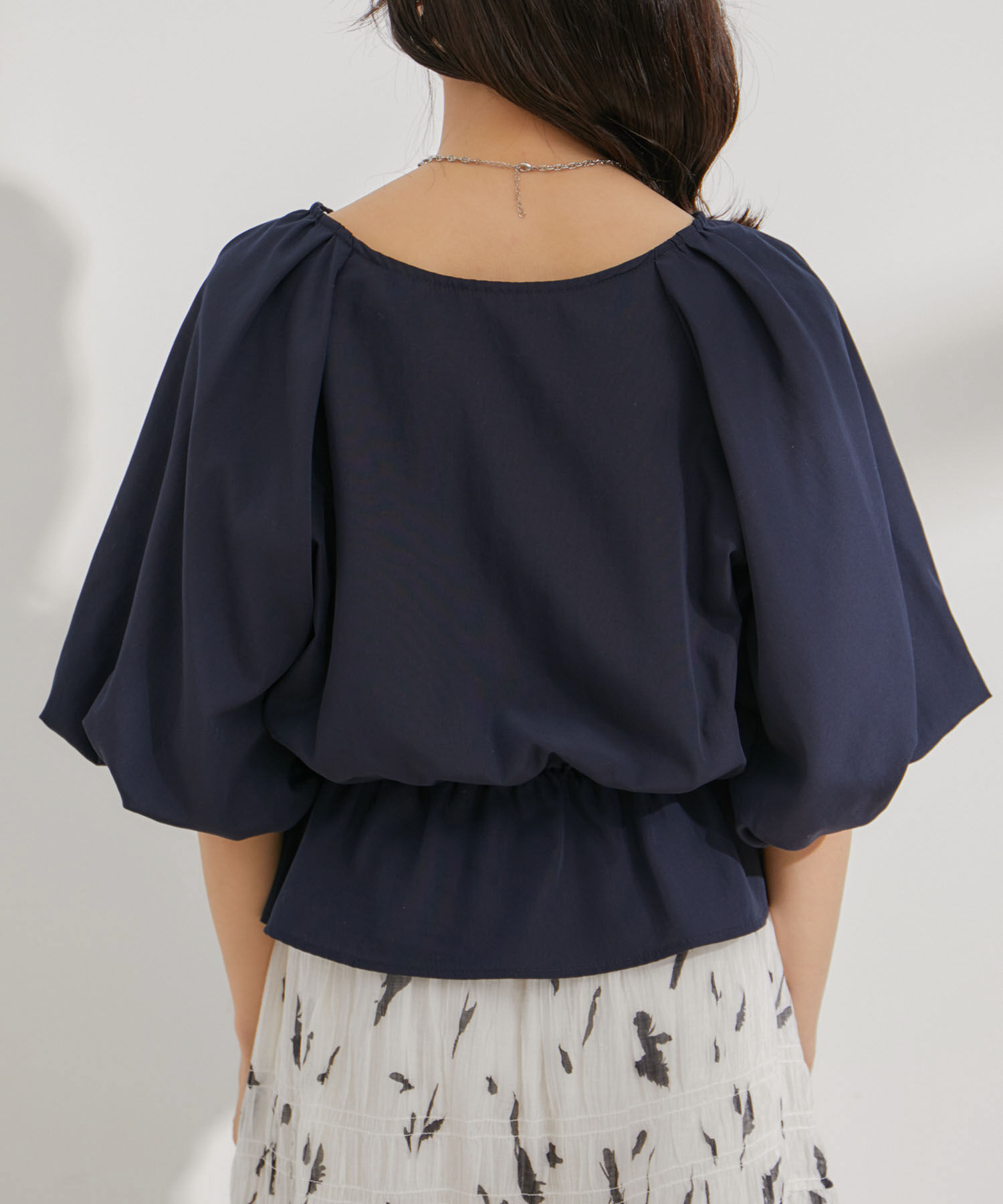 VIS「バルーンスリーブVネックブラウス」|シャツ・ブラウス|