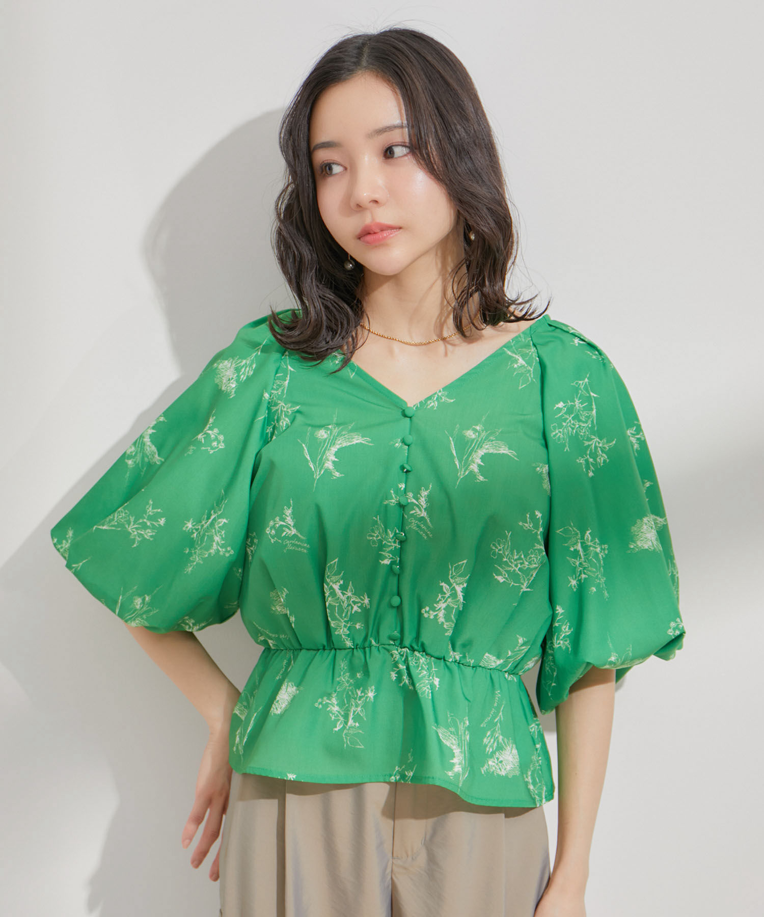 VIS「バルーンスリーブVネックブラウス」|シャツ・ブラウス|