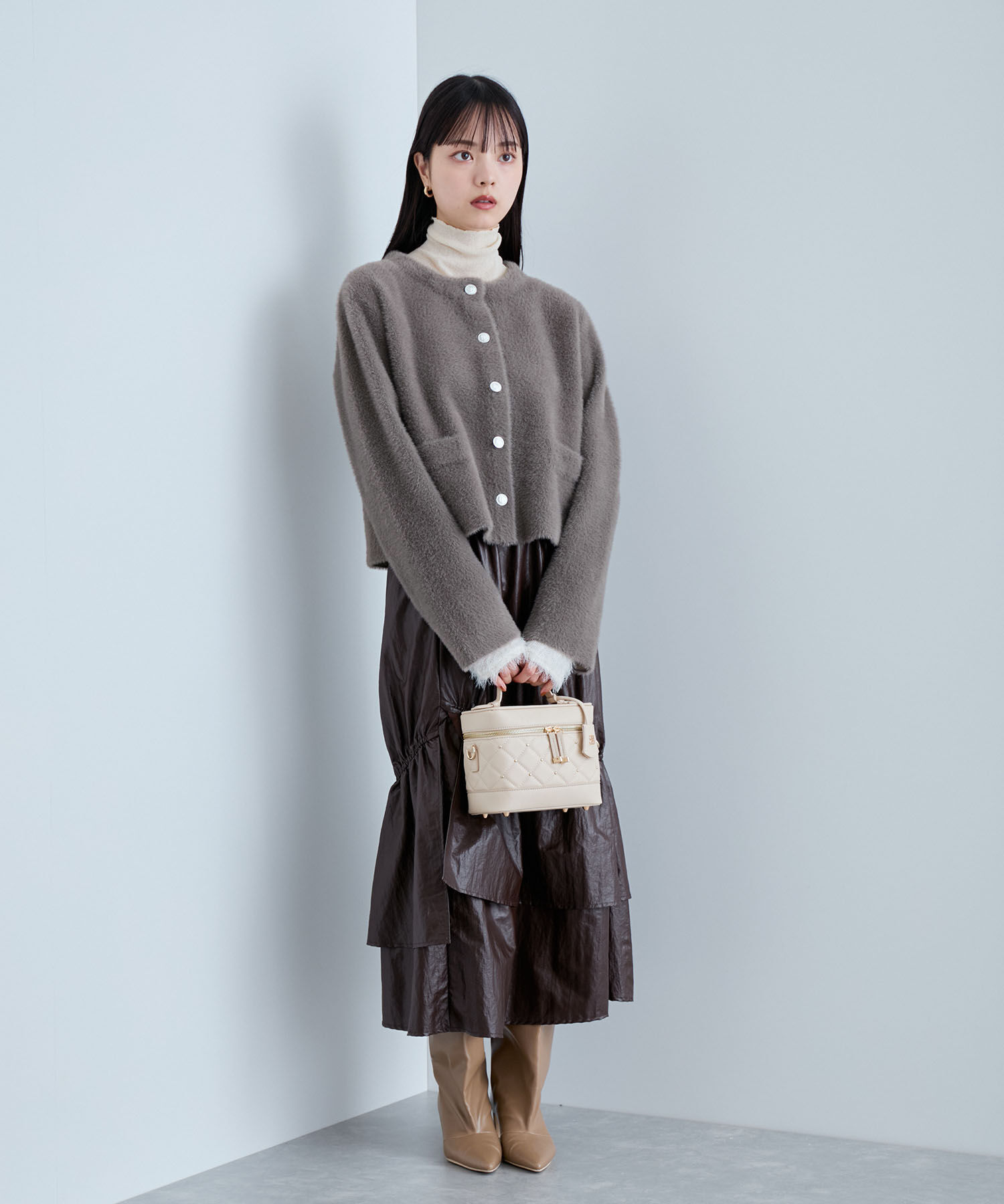 VIS「ラビットタッチメタルボタンカーディガン」|カーディガン|