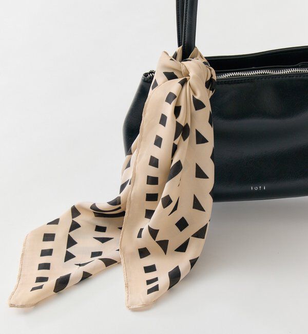  「ジオメトリック柄 スカーフ」|バンダナ・スカーフ|