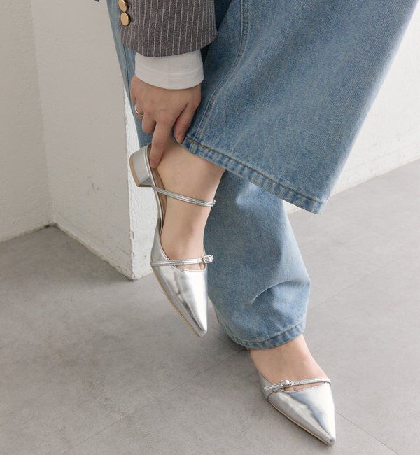  「ポインテッドトゥストラップパンプス」|パンプス|