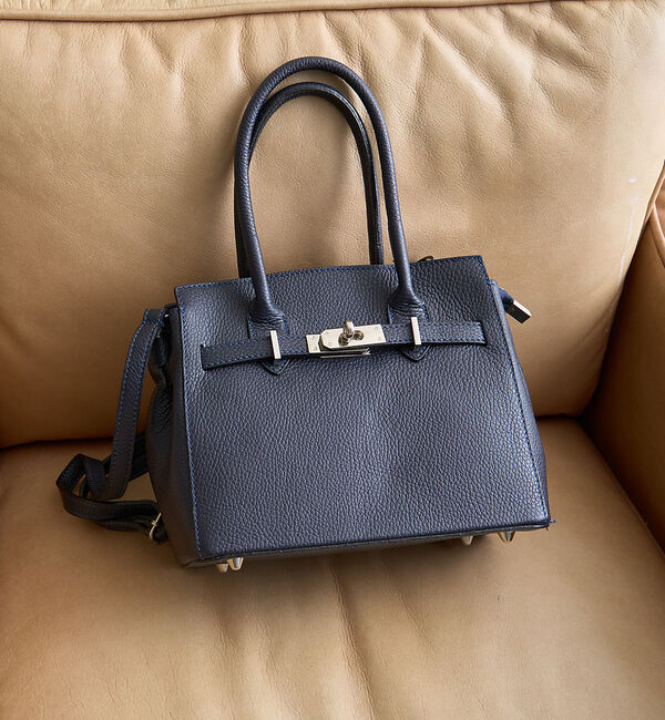 Rouge vif「【追加2】【AULENTTI/オウレンティ】レザーベルト付ミディトートバッグ」|ショルダー・メッセンジャー|