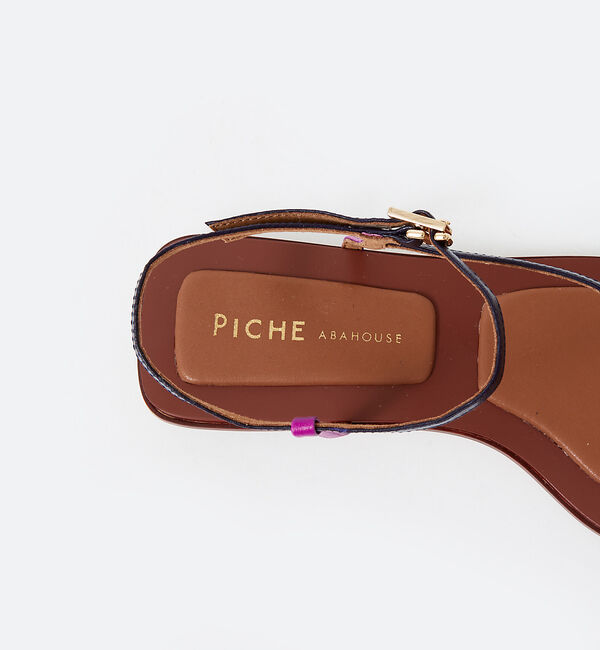 AU BANNISTER「華奢ストラップコンフォートフラットサンダル」|サンダル|