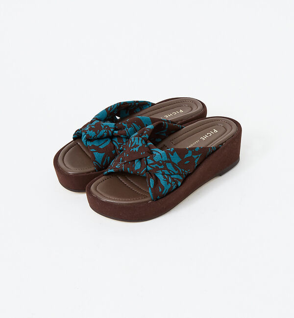 AU BANNISTER「キルティングボリュームソールサンダル」|サンダル|