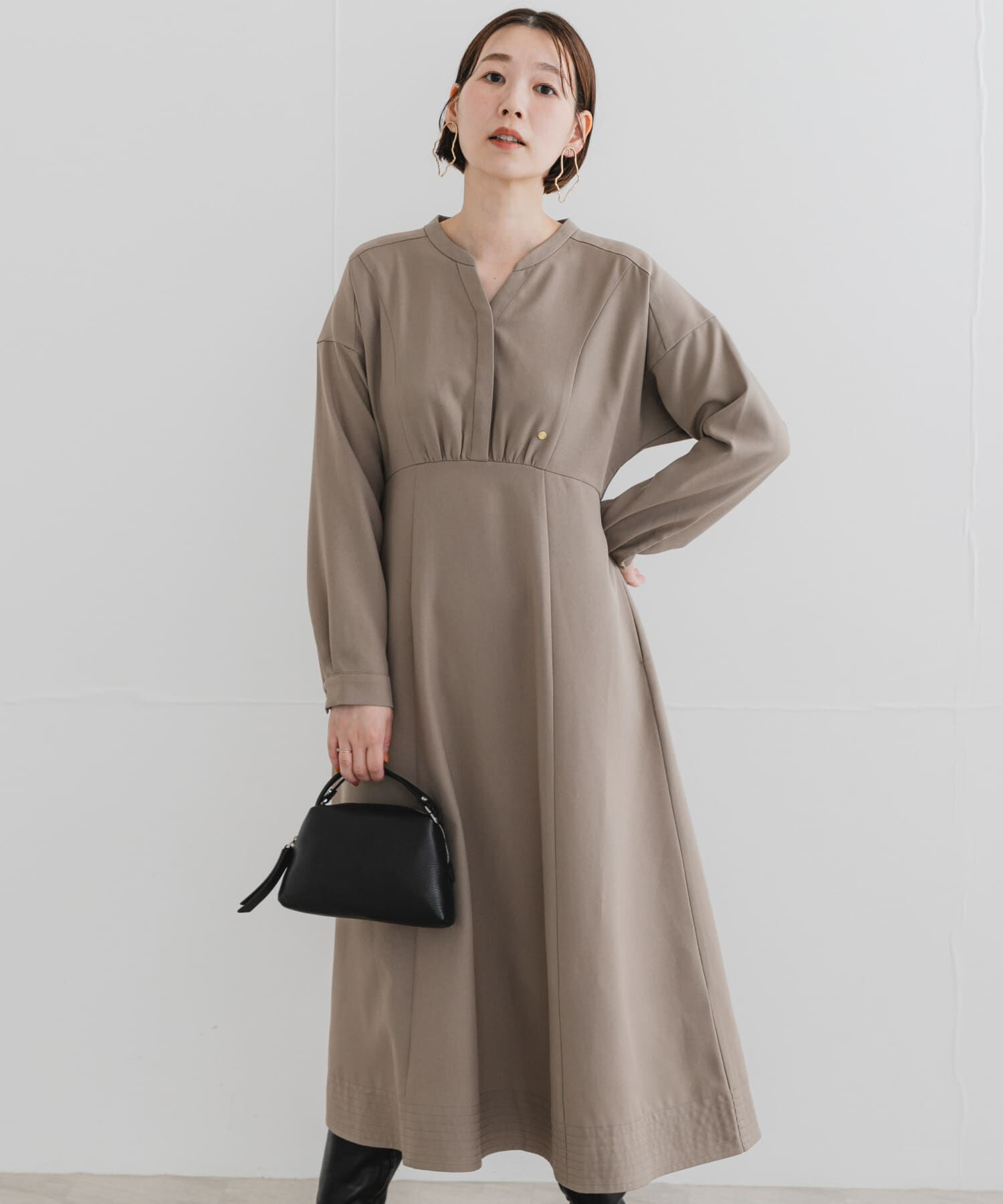 URBAN RESEARCH ROSSO「『UR TECH SMOOTHLUXE』F by ROSSO　キーネックワンピース」|ワンピース|