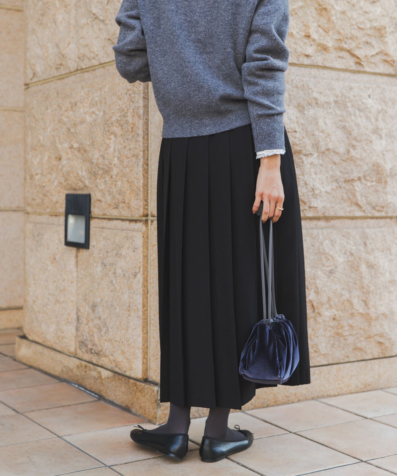 URBAN RESEARCH DOORS「『UR TECH SMOOTHLUXE』片ヒダプリーツスカート」|スカート|