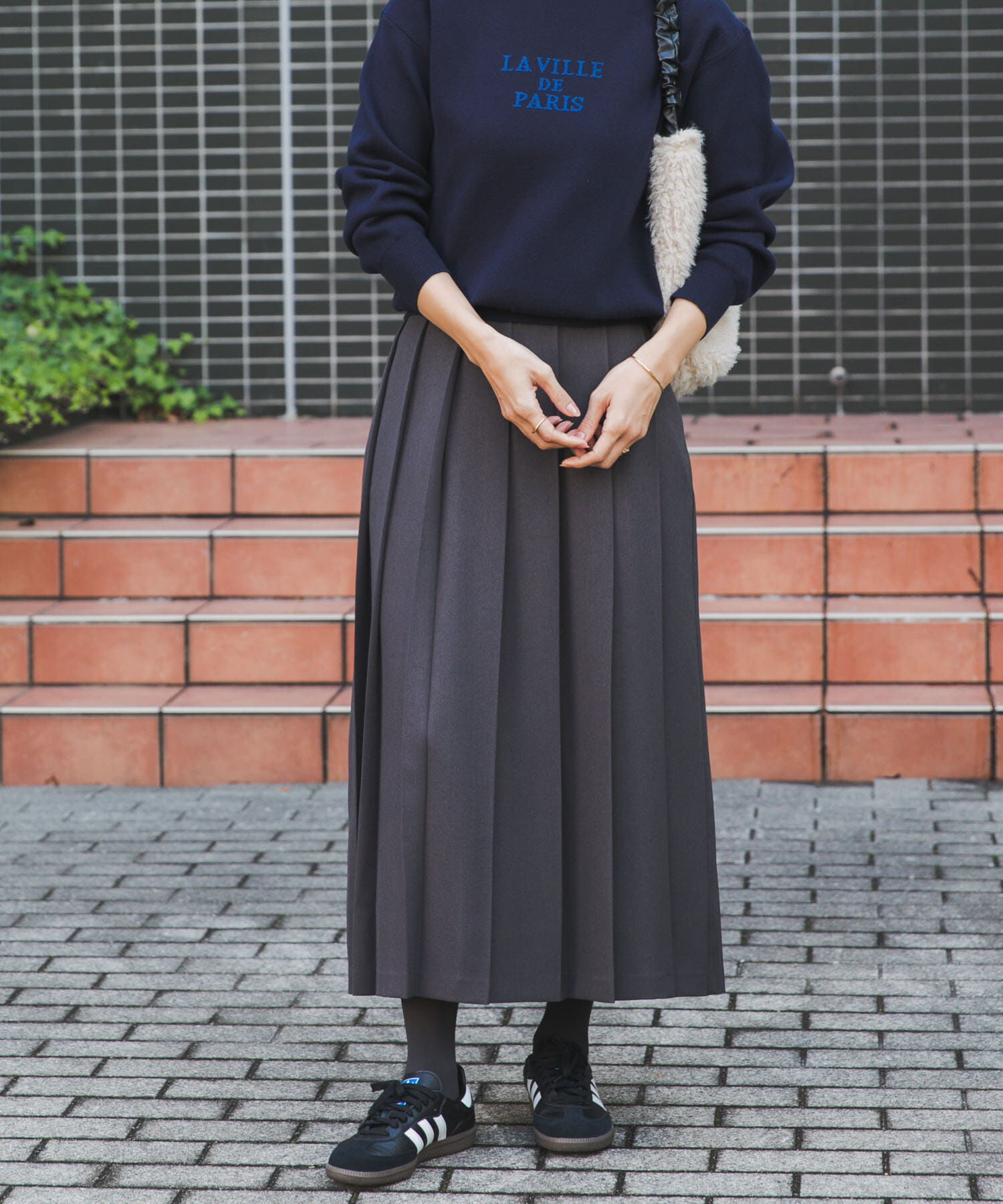 URBAN RESEARCH DOORS「『UR TECH SMOOTHLUXE』片ヒダプリーツスカート」|スカート|