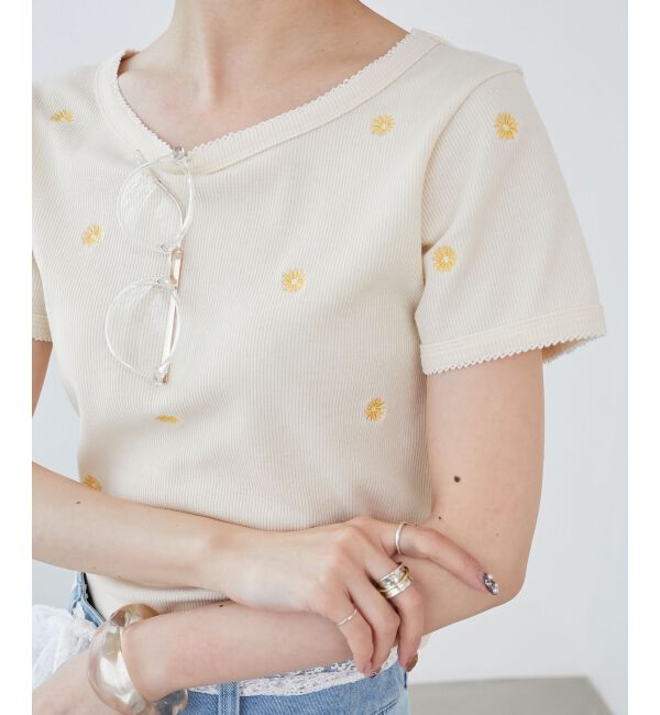  「ガーリーモチーフエンブロイダリーT」|Tシャツ・カットソー|