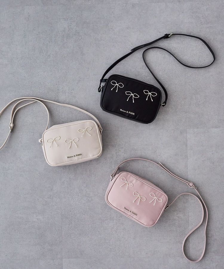 Maison de FLEUR「ビジューリボンスクエアショルダーバッグ」|ショルダー・メッセンジャー|