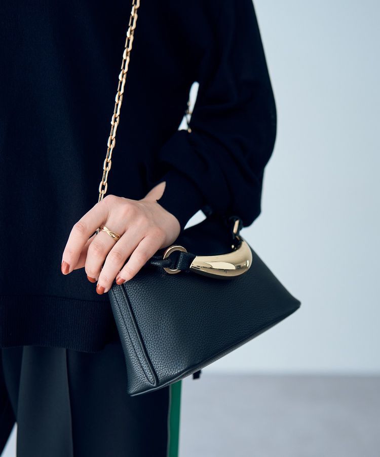 YECCA VECCA「【LE VERNIS】Sculpture boxy bag」|ハンドバッグ|