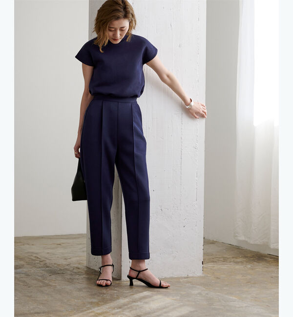 ur's「【井川沙耶香さんコラボアイテム】ダンボールコクーンパンツ」|スラックス|