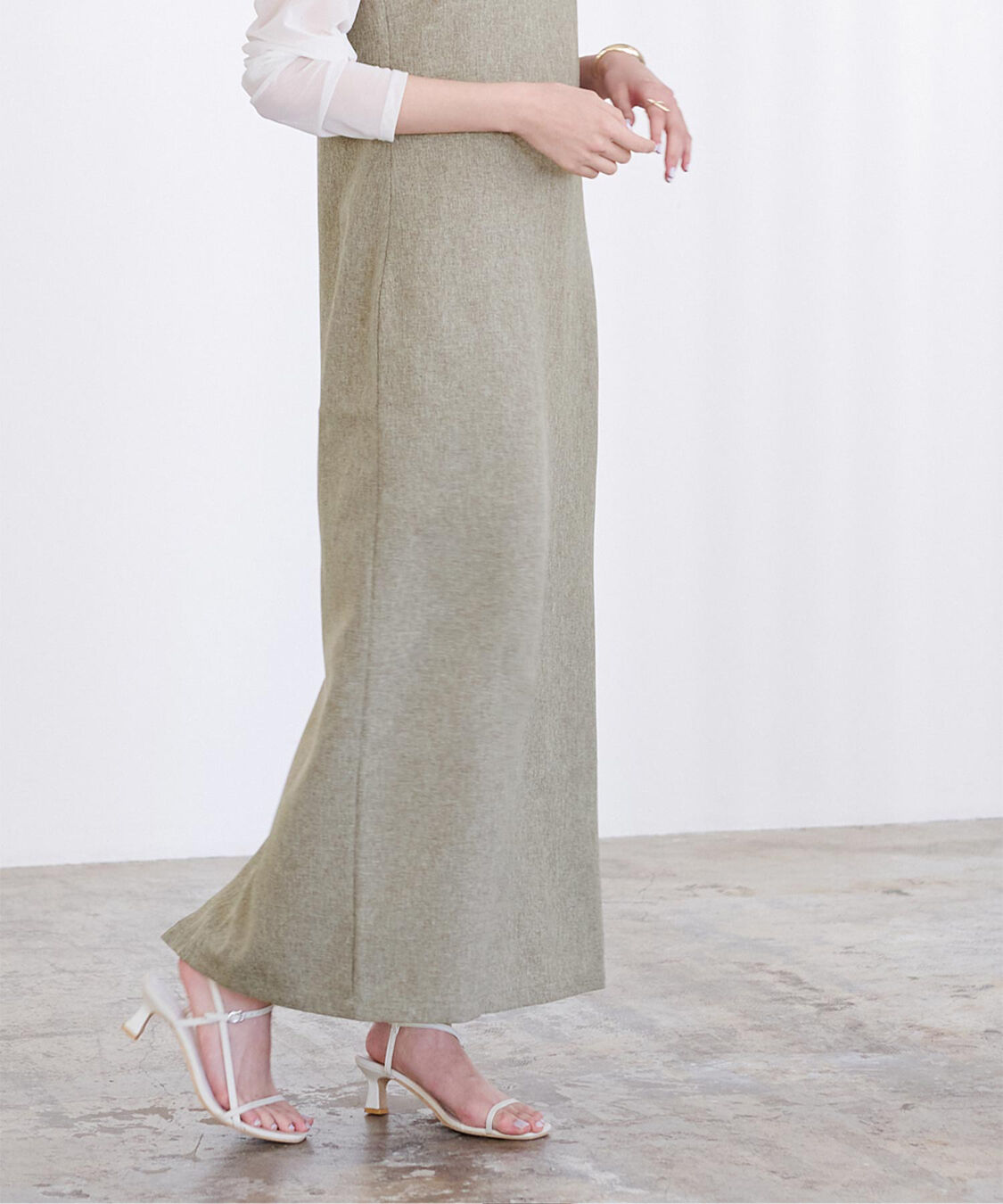 ur's「リネンライクIラインキャミワンピース」|ワンピース|