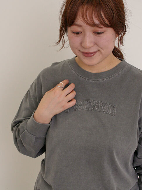 Samansa Mos2「ピグメント加工ワッペンロゴスウェット」|Tシャツ・カットソー|チャコールグレー