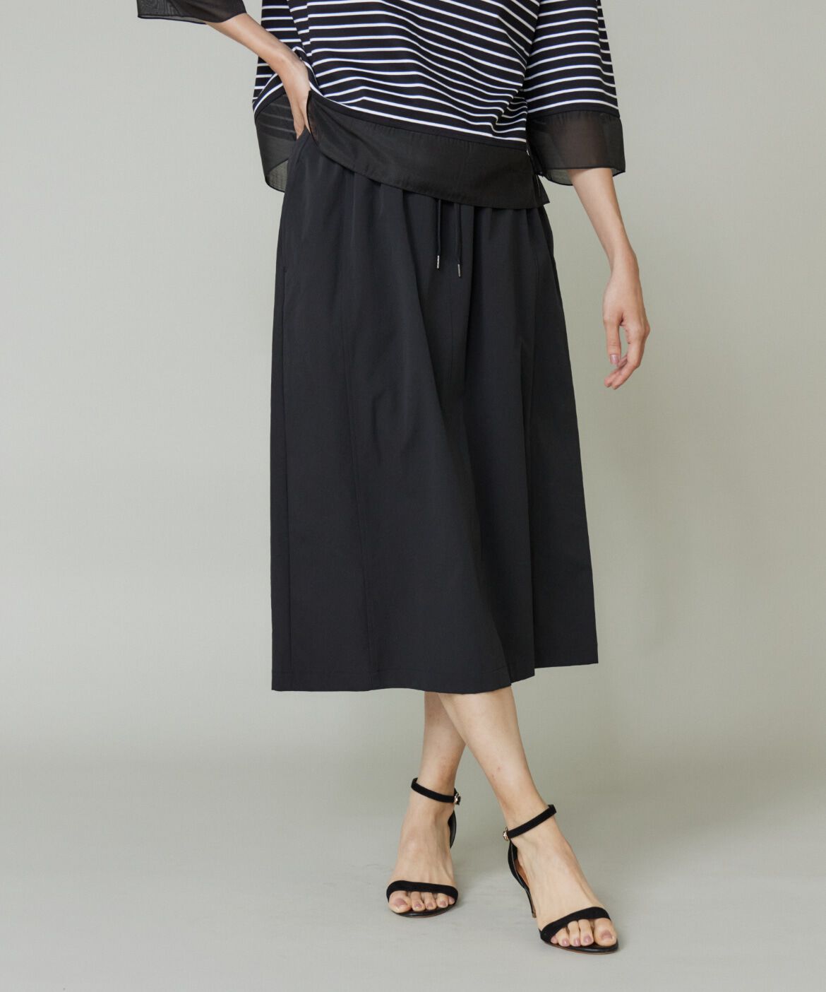 DAY by DAY it&rsquo;s international「ドローコードギャザータイトスカート」|スカート|ブラック