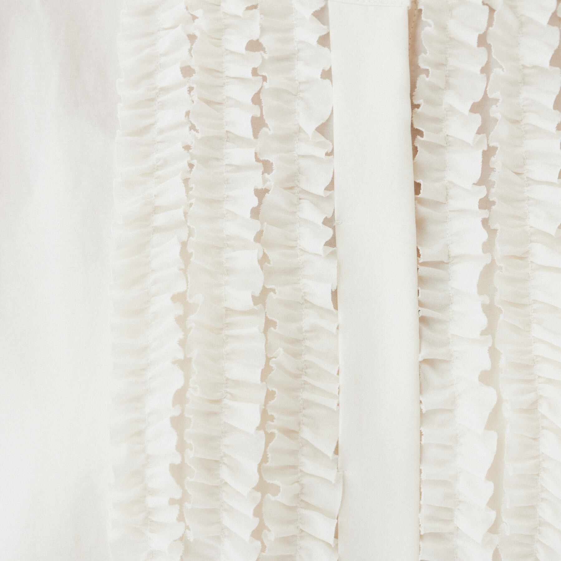 UNTITLED「【華やか／夏ブラウス】半袖フリルブラウス」|シャツ・ブラウス|