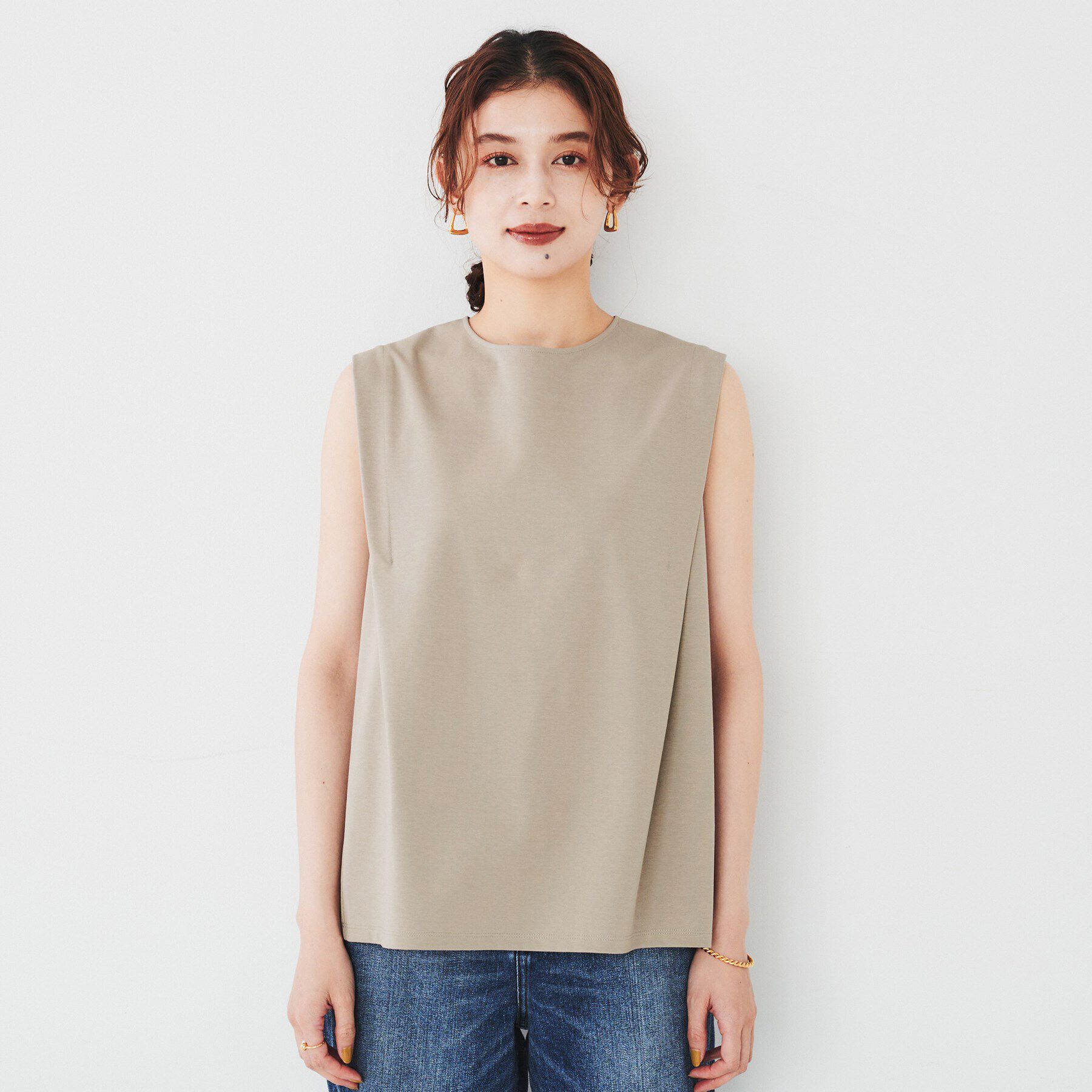 UNTITLED「【二の腕スッキリ/なめらか素材】タックノースリーブ」|Tシャツ・カットソー|