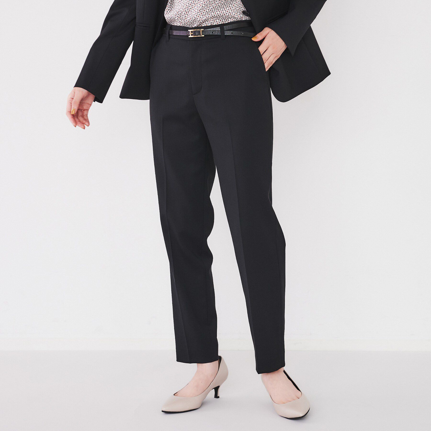 UNTITLED「【洗える通勤スーツ】レジェールギャバ ストレッチテーパードパンツ」|その他|