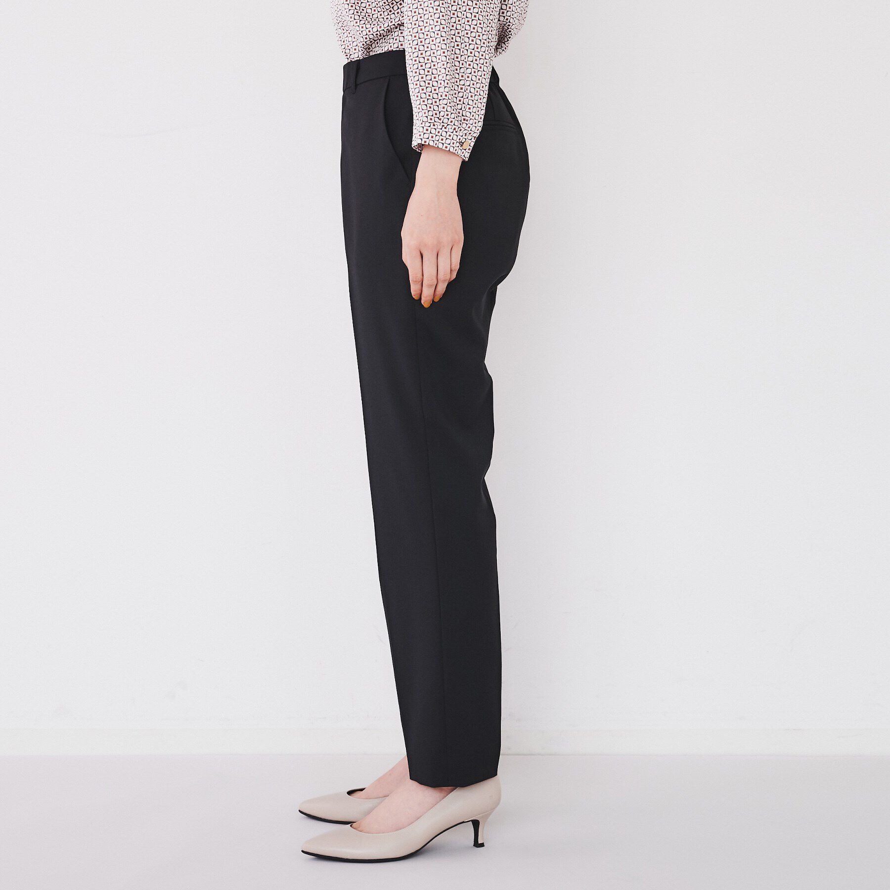 UNTITLED「【洗える通勤スーツ】レジェールギャバ ストレッチテーパードパンツ」|その他|