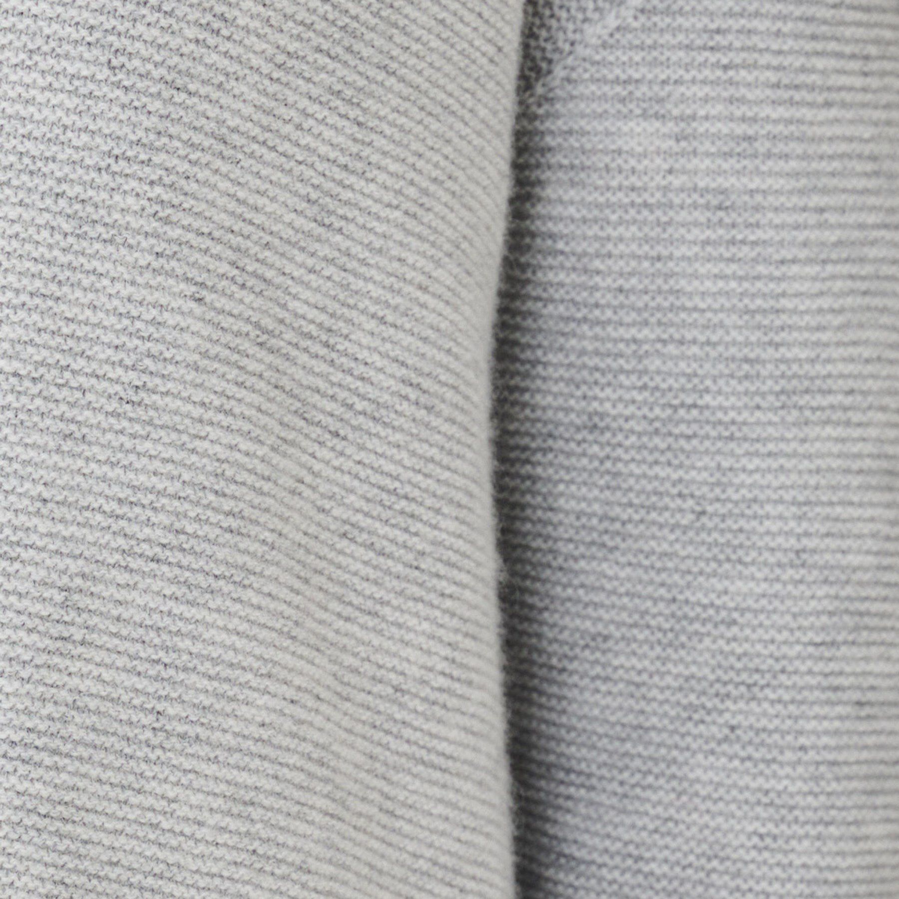 UNTITLED「【体型カバー/日本製/洗える】ウールシルクカシミヤミックス Vネックプルオーバーニット」|ニット・セーター|