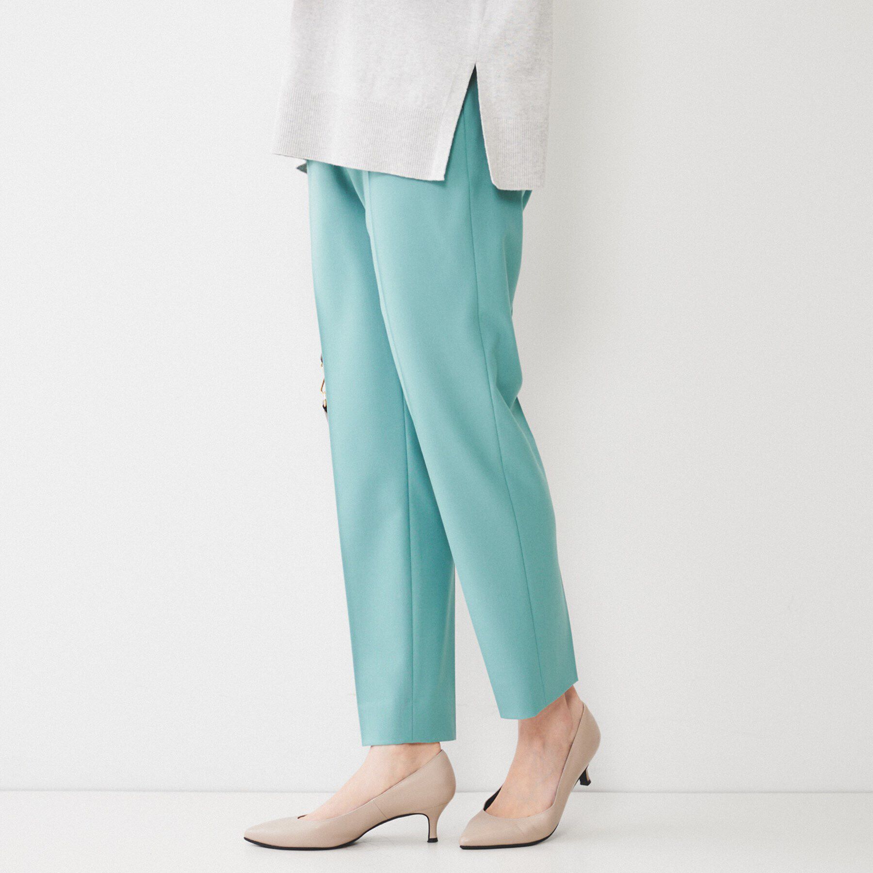 UNTITLED「【後ろウエストゴム/きれいめ】ストレッチ テーパードパンツ」|その他|