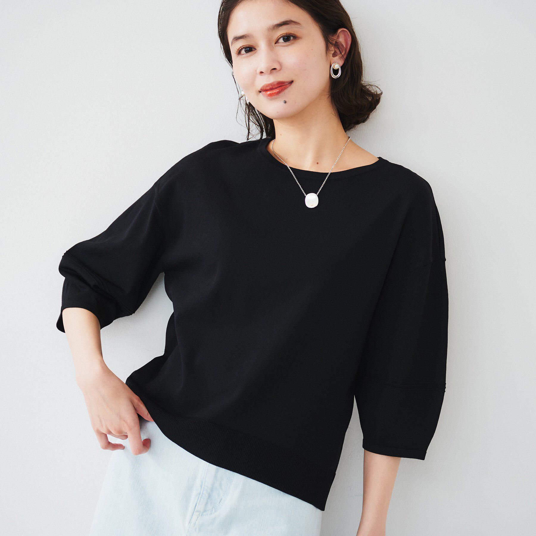 UNTITLED「【袖コンシャス/着映え/六分袖】ランタンスリーブニット」|ニット・セーター|ブラック(019)