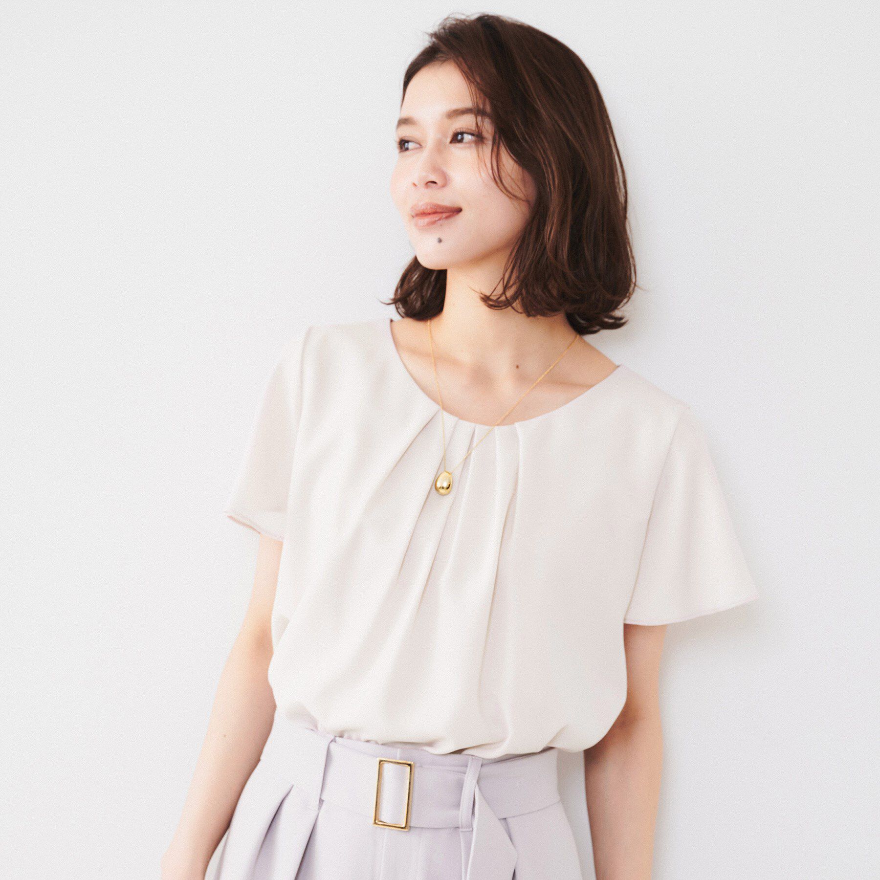 UNTITLED「【通勤/二の腕カバー】タックデザインブラウス」|シャツ・ブラウス|ライトピンク(070